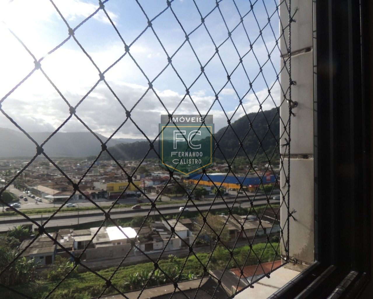 Apartamento alto padrão 2 dormitórios (1 suíte) 82m², varanda de frente, financ. Bancário / direto / permuta, perto da praia, vera cruz, mongaguá sp