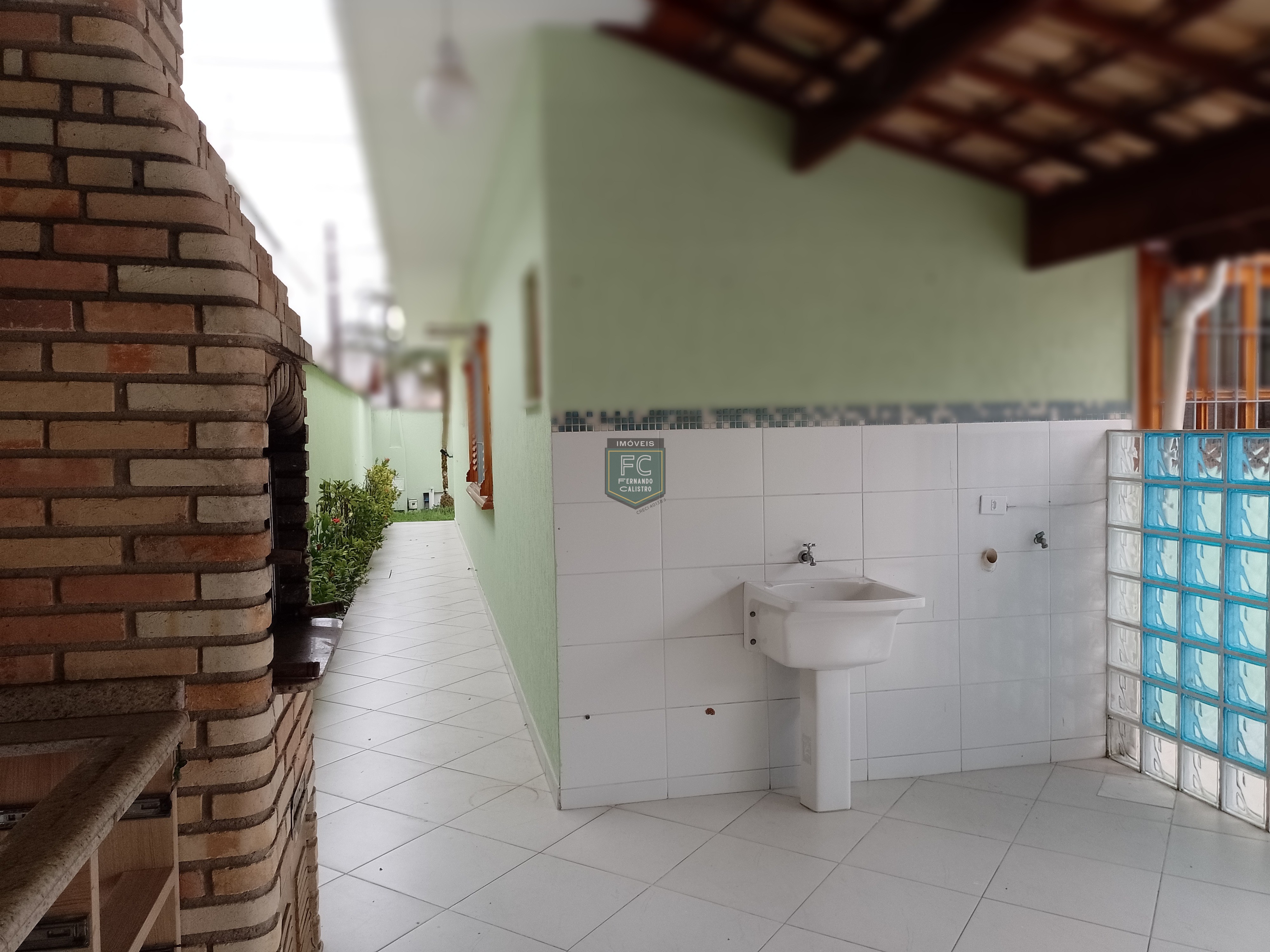 Casa térrea isolada 3 dormitórios (2 suítes) + dorm. Serviço, 318,5m² área total, piscina, espaço gourmet, z. Militar, bal. Flórida, praia grande sp