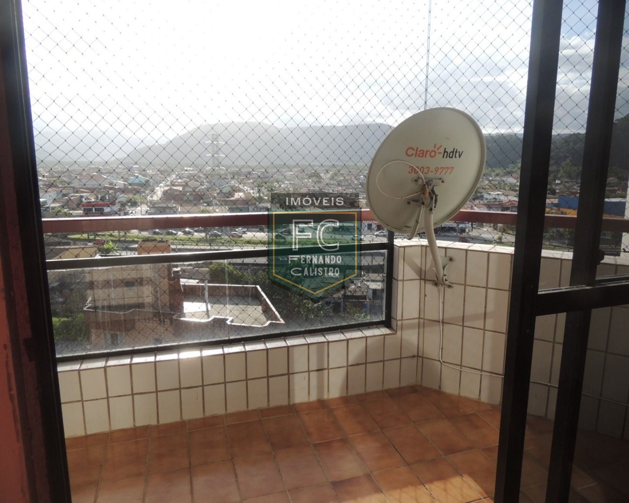 Apartamento alto padrão 2 dormitórios (1 suíte) 82m², varanda de frente, financ. Bancário / direto / permuta, perto da praia, vera cruz, mongaguá sp