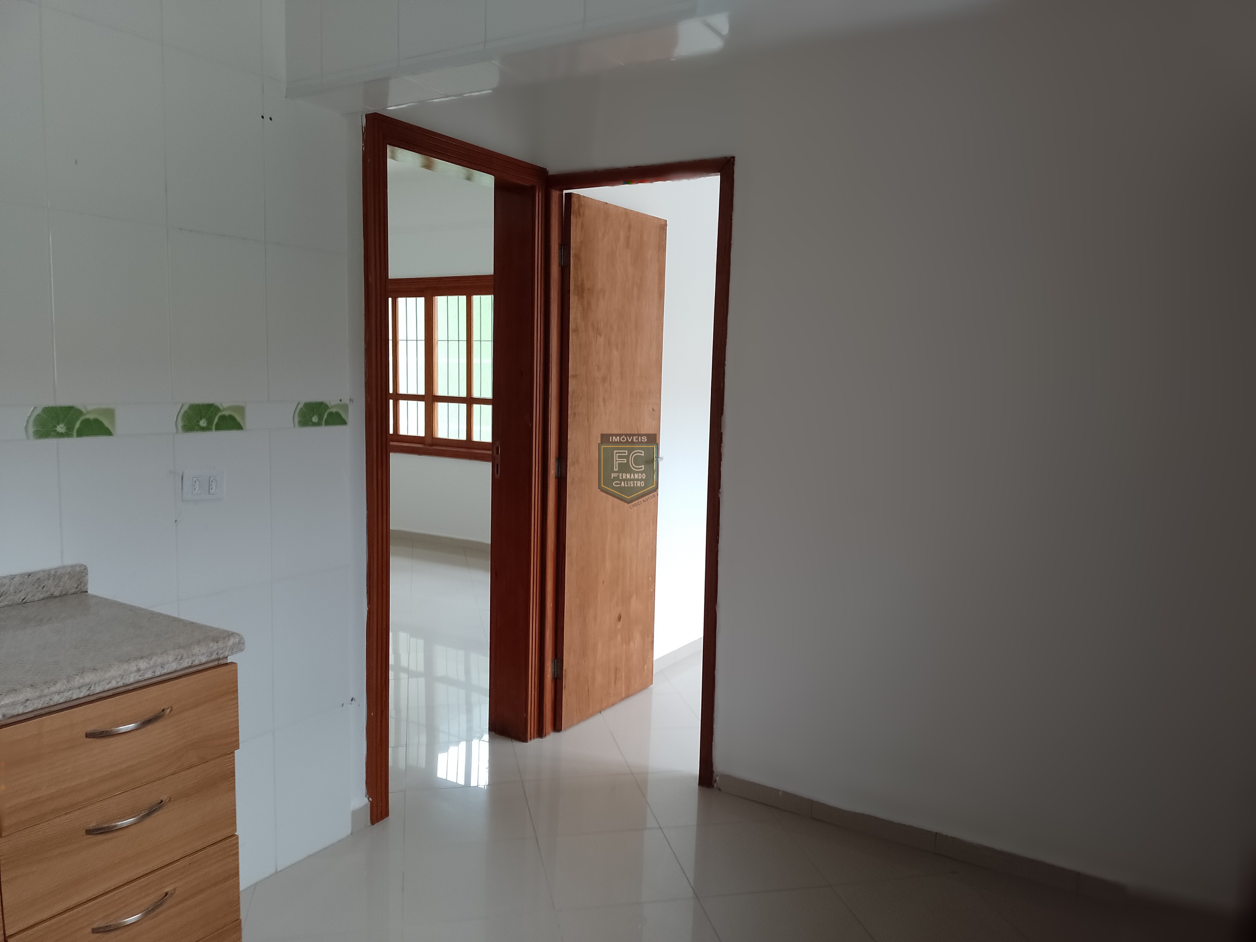 Casa térrea isolada 3 dormitórios (2 suítes) + dorm. Serviço, 318,5m² área total, piscina, espaço gourmet, z. Militar, bal. Flórida, praia grande sp