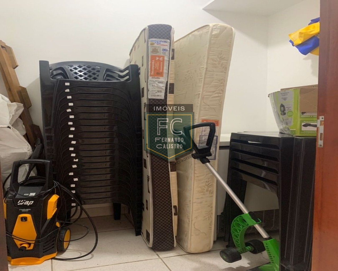 Casa isolada, alto padrão, 3 dormitórios(1suíte), 3 vagas para auto, lazer completo, localização privilegiada bairro flórida, praia grande/sp