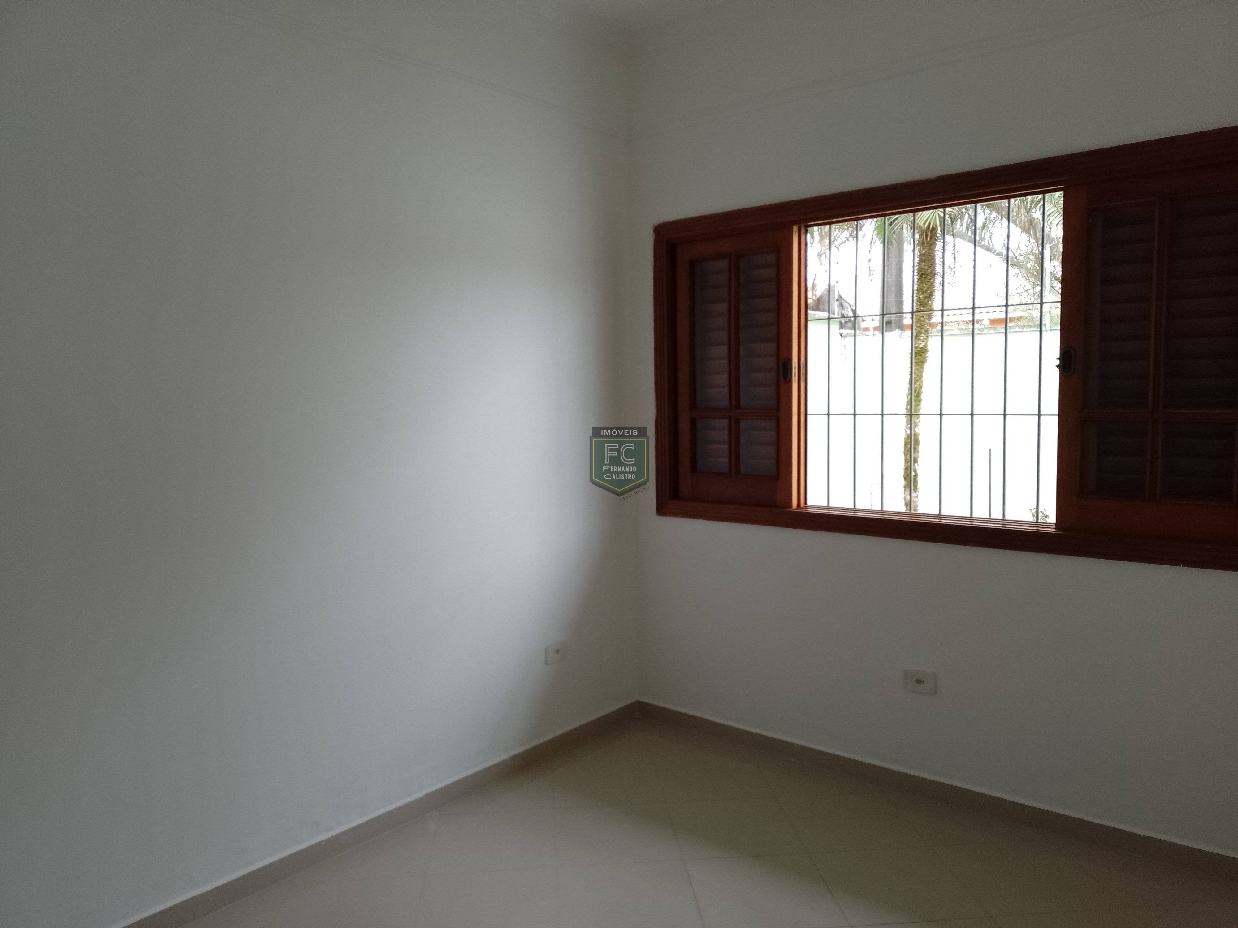 Casa térrea isolada 3 dormitórios (2 suítes) + dorm. Serviço, 318,5m² área total, piscina, espaço gourmet, z. Militar, bal. Flórida, praia grande sp