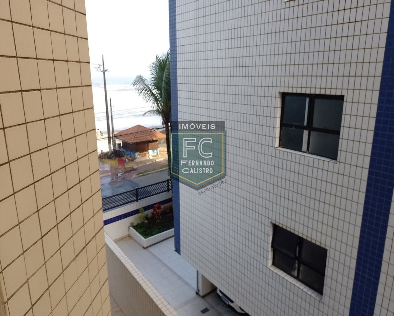 Apartamento 2 dormitórios (1 suíte) alto padrão, varanda gourmet envidraçada frente ao mar c/ churrasqueira, local nobre, centro - mongaguá - sp