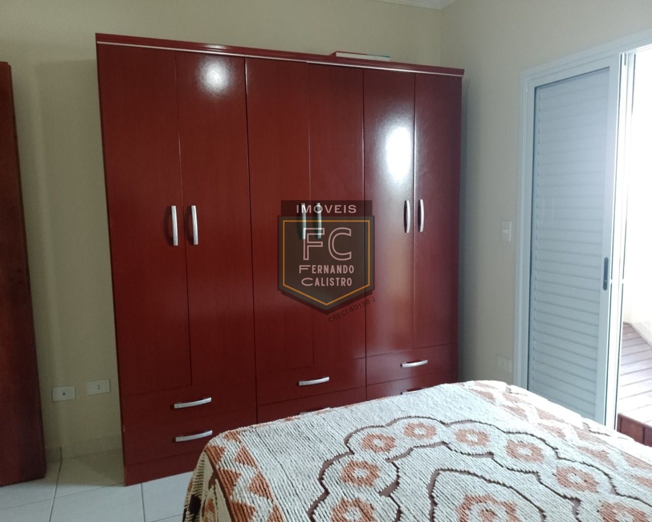 Apartamento 2 dormitórios (1 suíte) alto padrão, varanda gourmet envidraçada frente ao mar c/ churrasqueira, local nobre, centro - mongaguá - sp