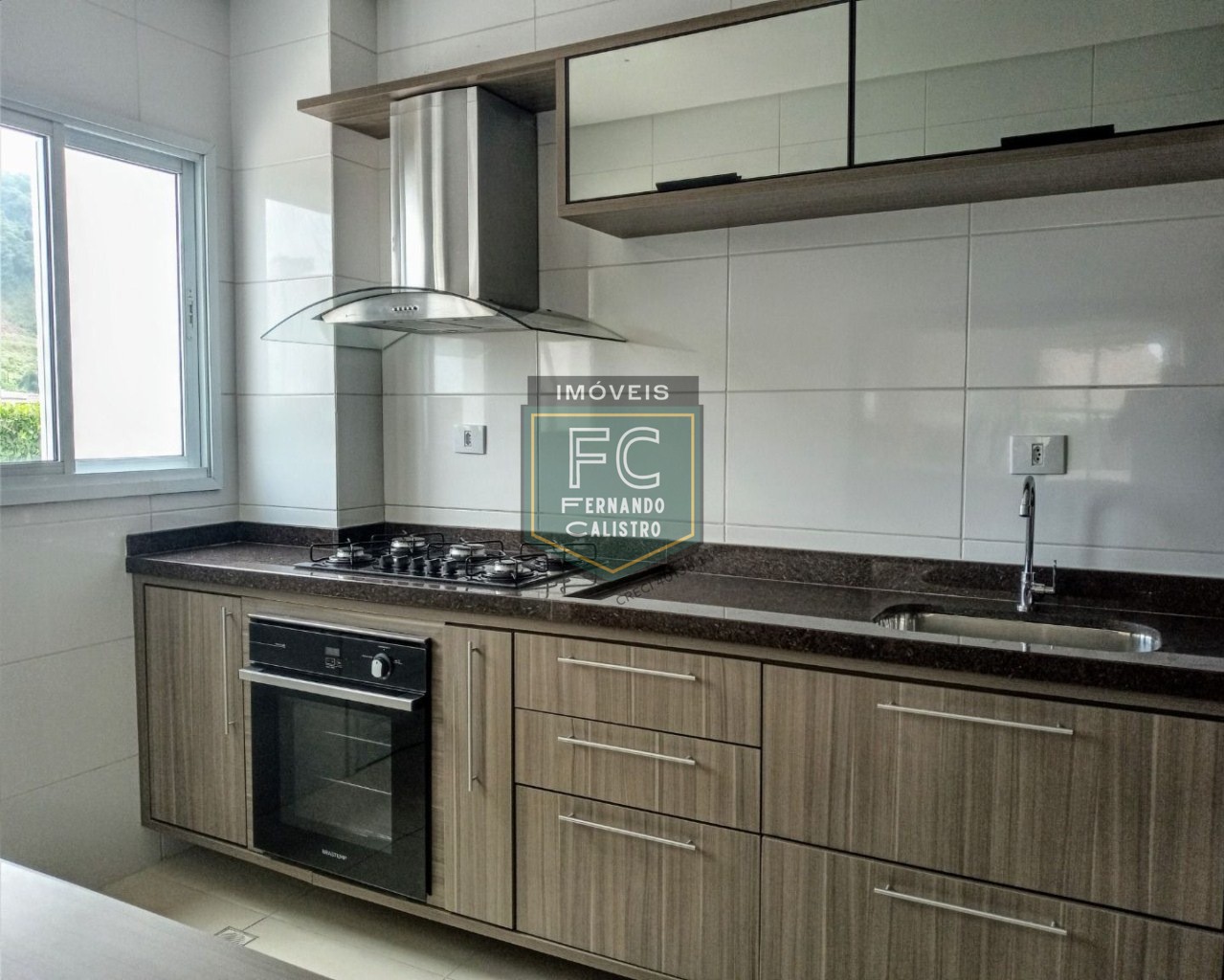 Apartamento altíssimo padrão 2 dormitórios (1 suíte) 80m² varanda gourmet c/ vista mar, financia banco / direto, local nobre, jd aguapeú, mongaguá sp