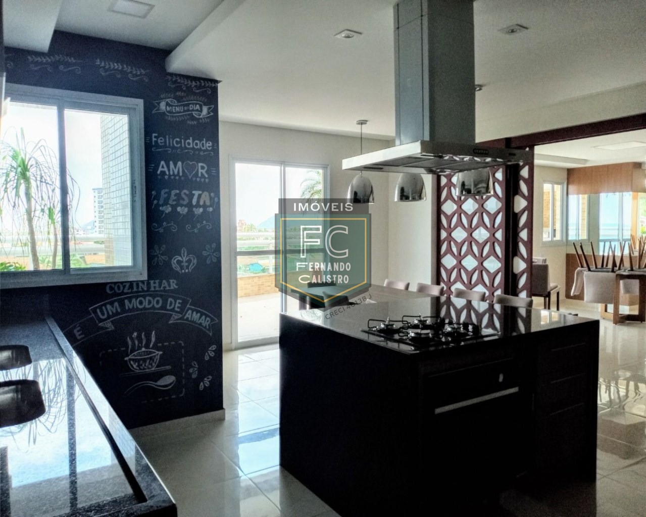 Apartamento altíssimo padrão 2 dormitórios (1 suíte) 80m² varanda gourmet c/ vista mar, financia banco / direto, local nobre, jd aguapeú, mongaguá sp