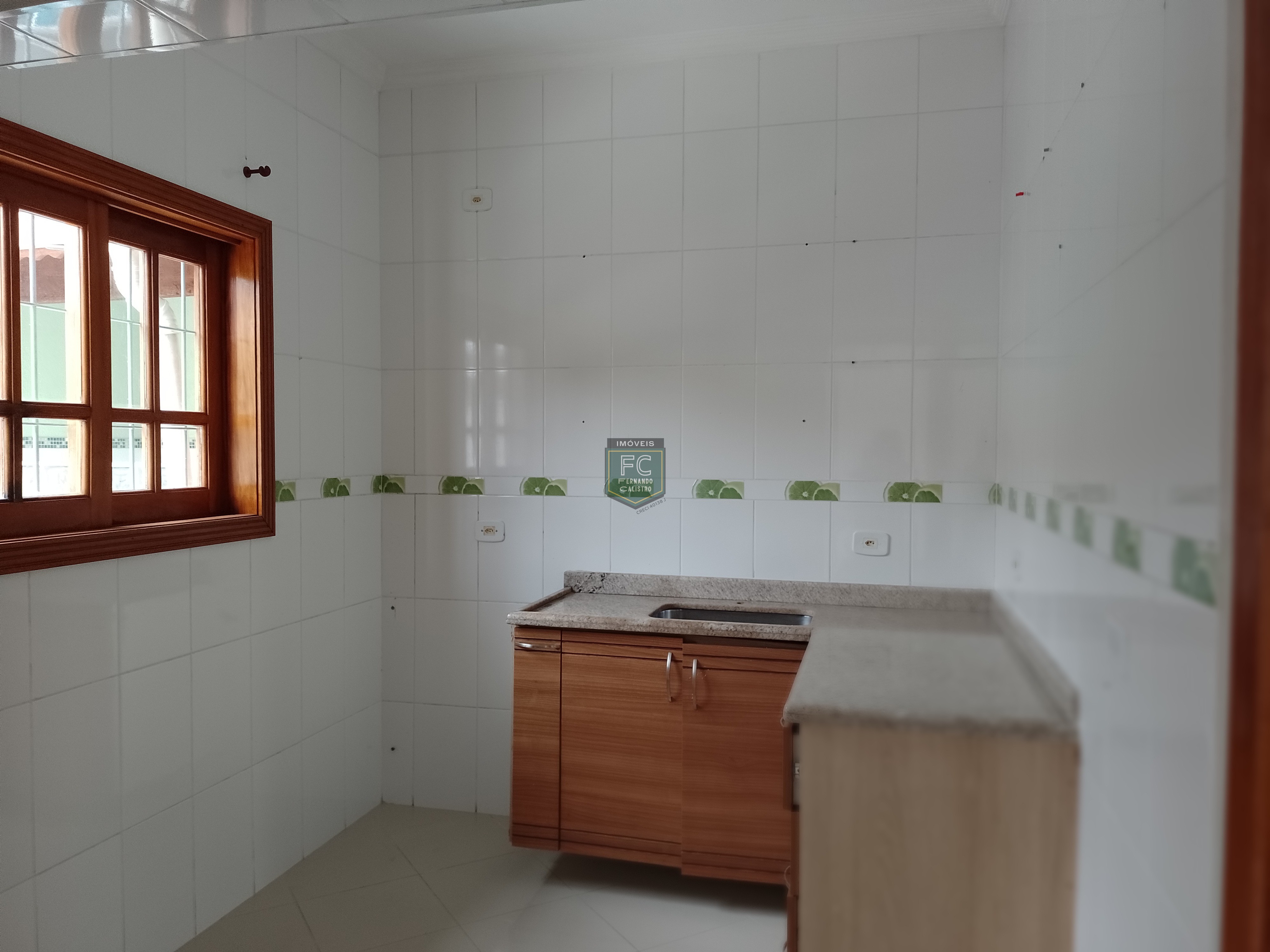 Casa térrea isolada 3 dormitórios (2 suítes) + dorm. Serviço, 318,5m² área total, piscina, espaço gourmet, z. Militar, bal. Flórida, praia grande sp
