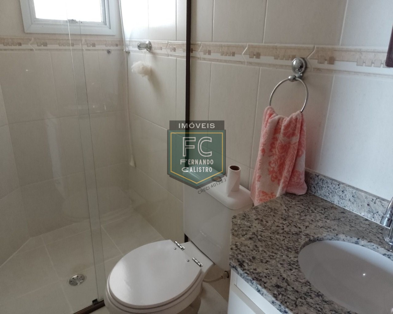 Apartamento 2 dormitórios (1 suíte) alto padrão, varanda gourmet envidraçada frente ao mar c/ churrasqueira, local nobre, centro - mongaguá - sp