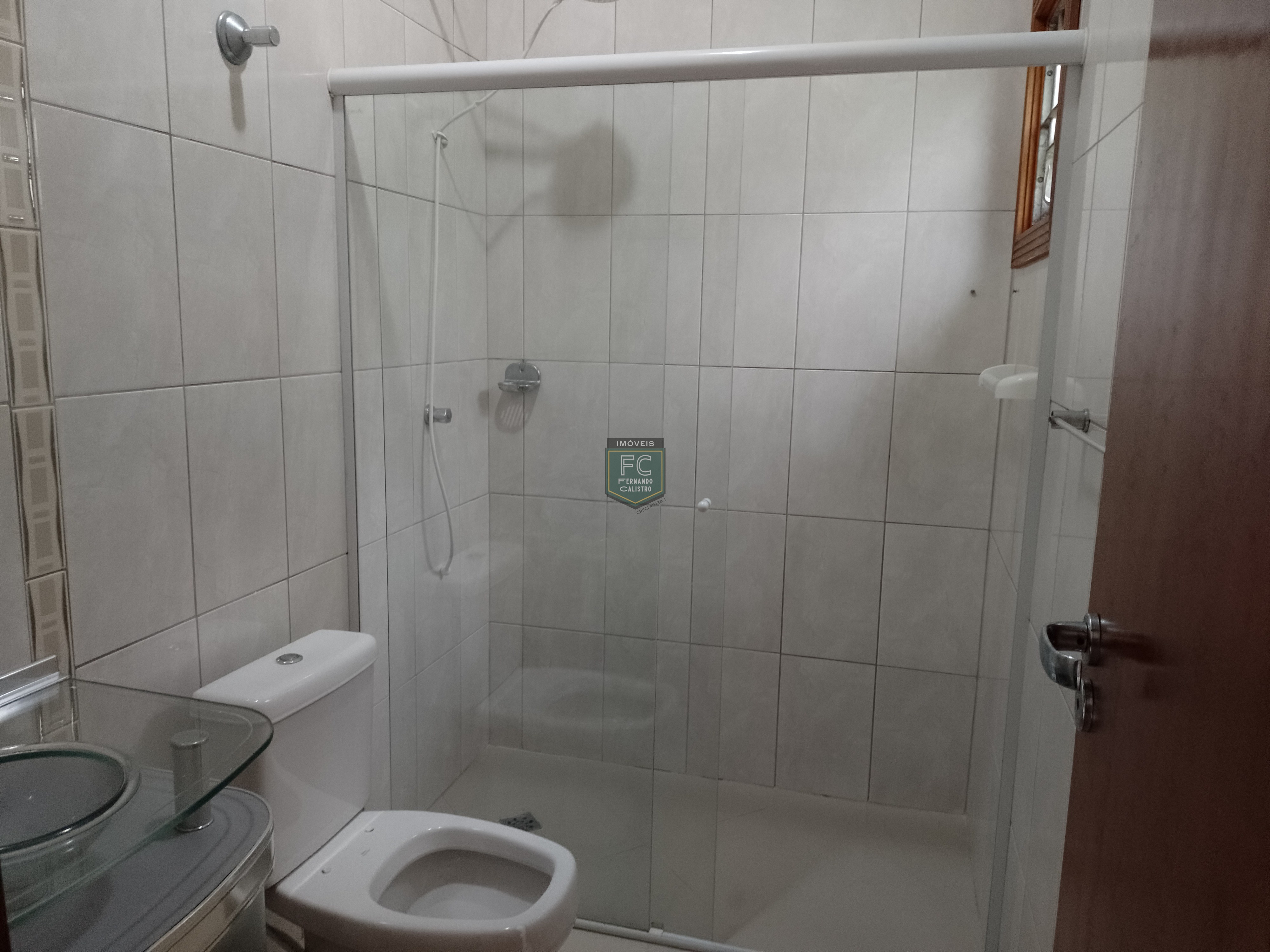 Casa térrea isolada 3 dormitórios (2 suítes) + dorm. Serviço, 318,5m² área total, piscina, espaço gourmet, z. Militar, bal. Flórida, praia grande sp