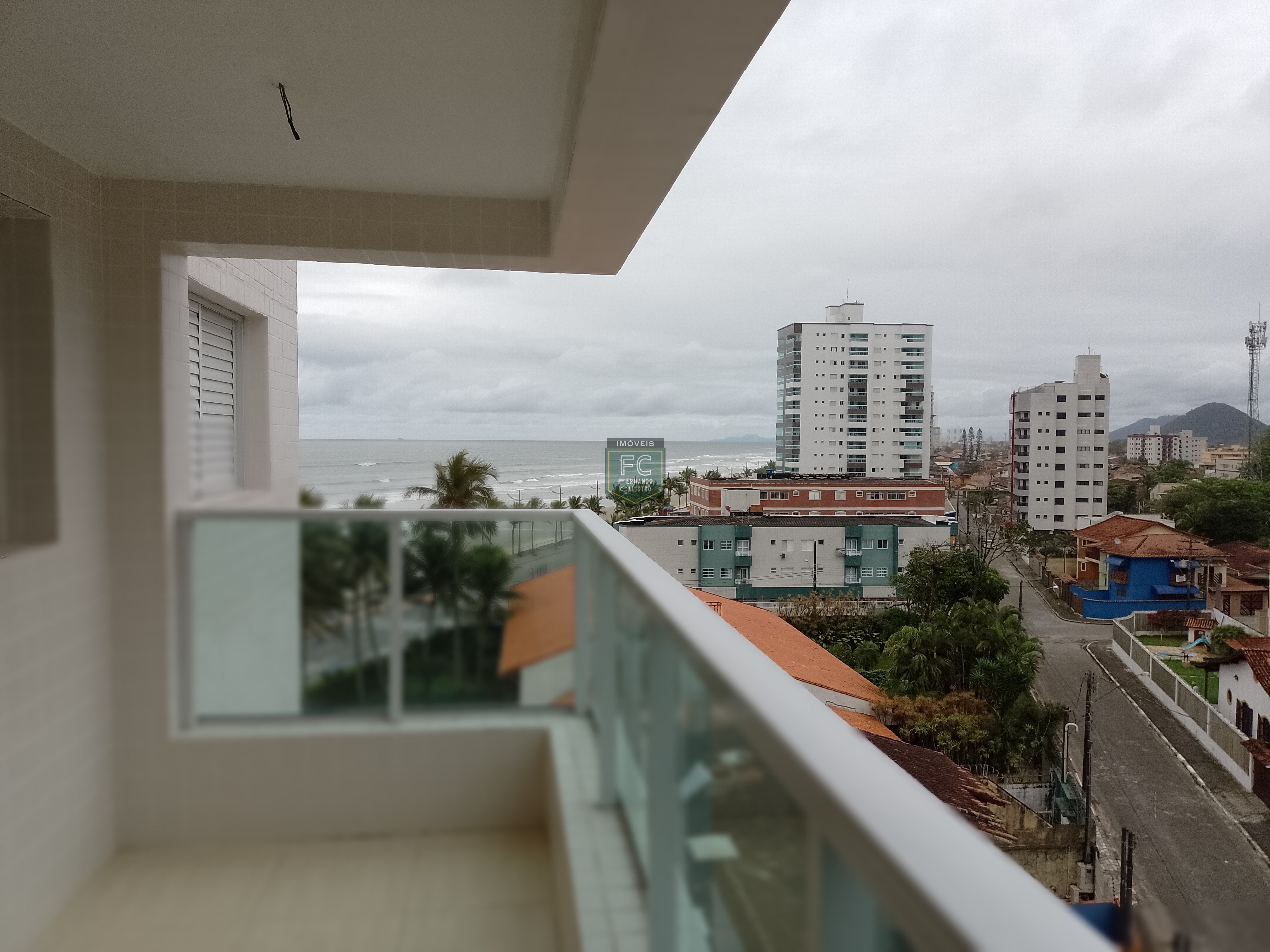 Apartamento 2 dormitórios (1 suíte) andar alto, varanda gourmet c/ vista p/ o mar, condomínio lazer completo frente ao mar, v. Atlântica, mongaguá sp