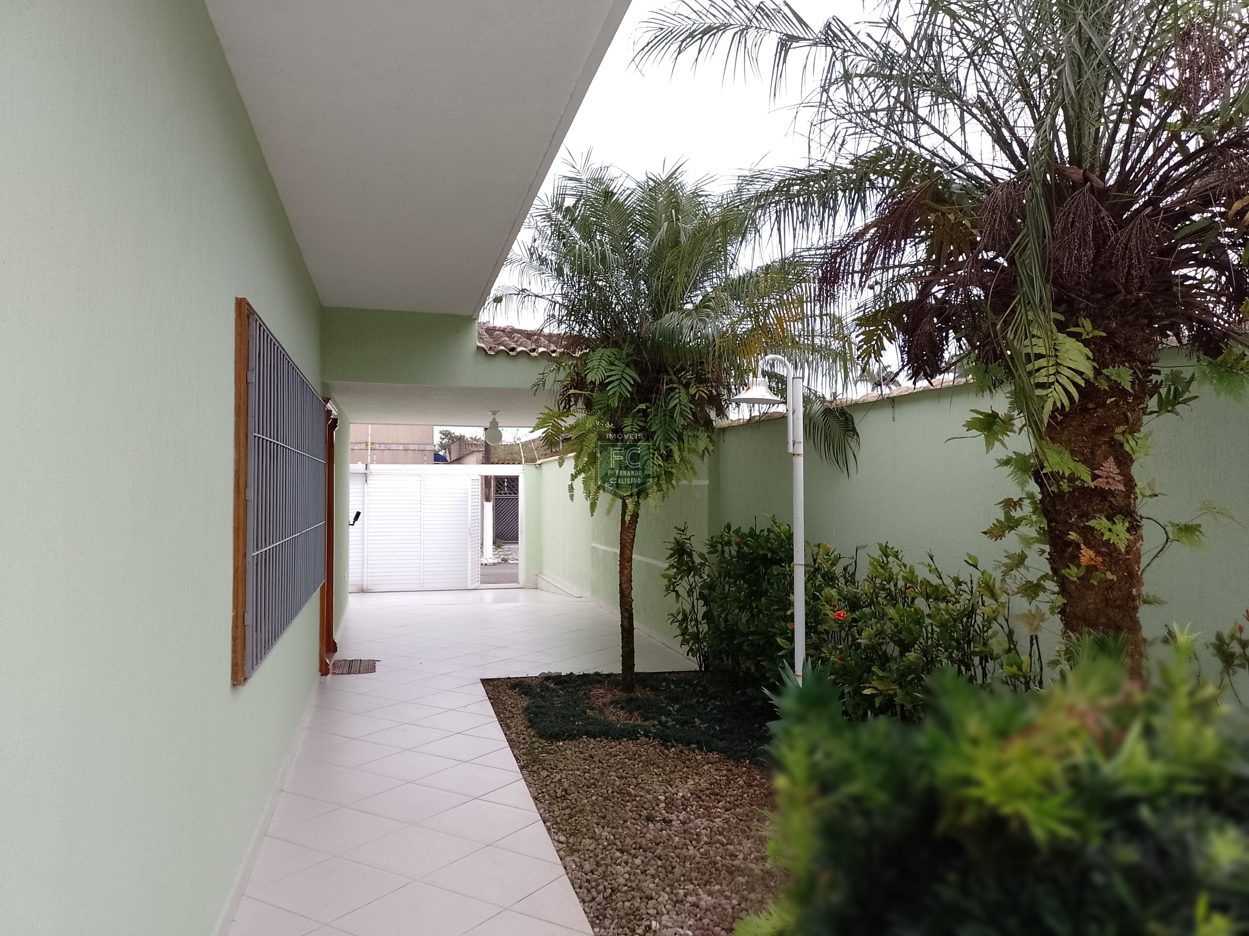 Casa térrea isolada 3 dormitórios (2 suítes) + dorm. Serviço, 318,5m² área total, piscina, espaço gourmet, z. Militar, bal. Flórida, praia grande sp