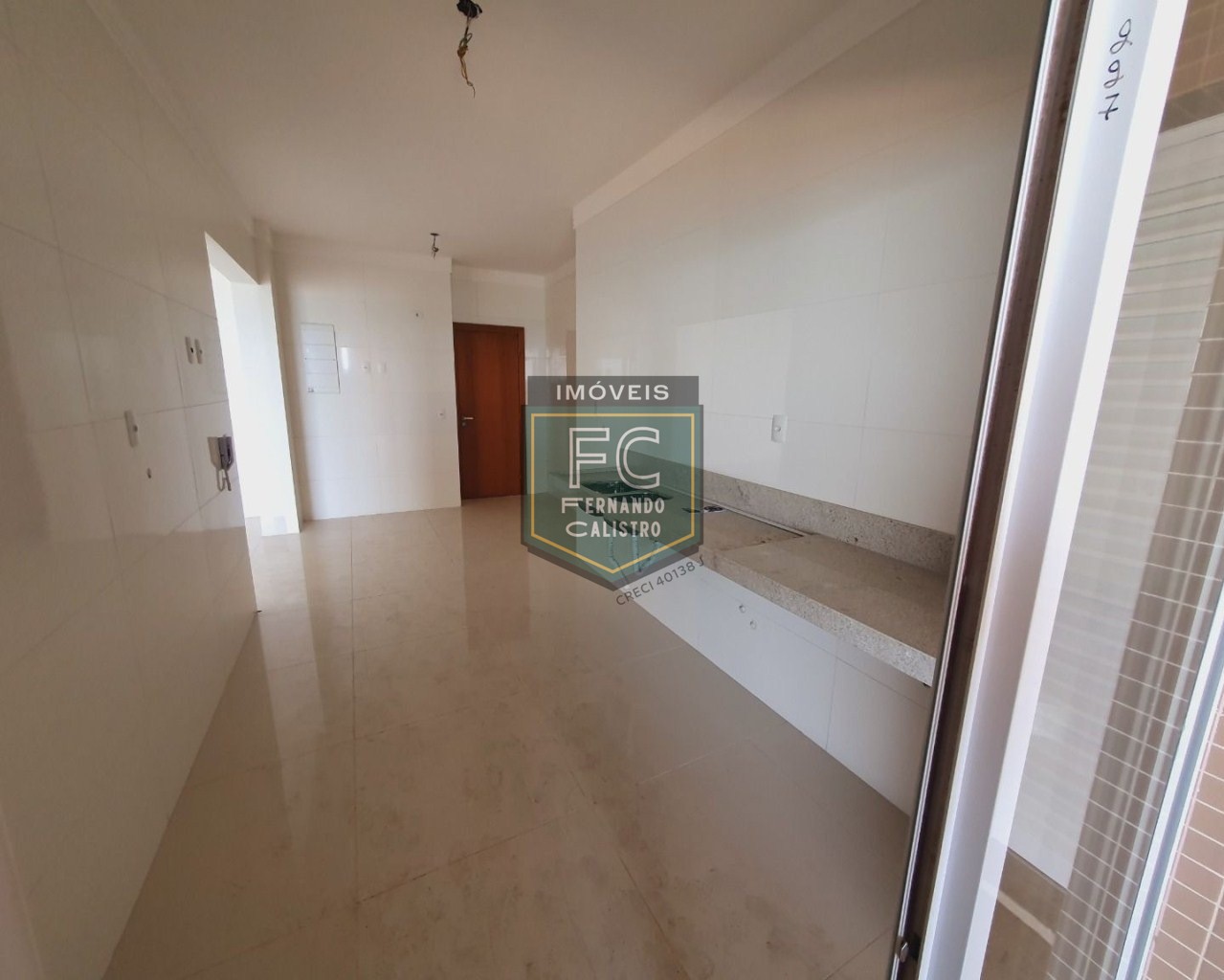 Apartamento altíssimo padrão com 4 suítes (1 master), varanda gourmet, 3 vagas e elevador privativos, lazer incrível, canto do forte, praia grande/sp