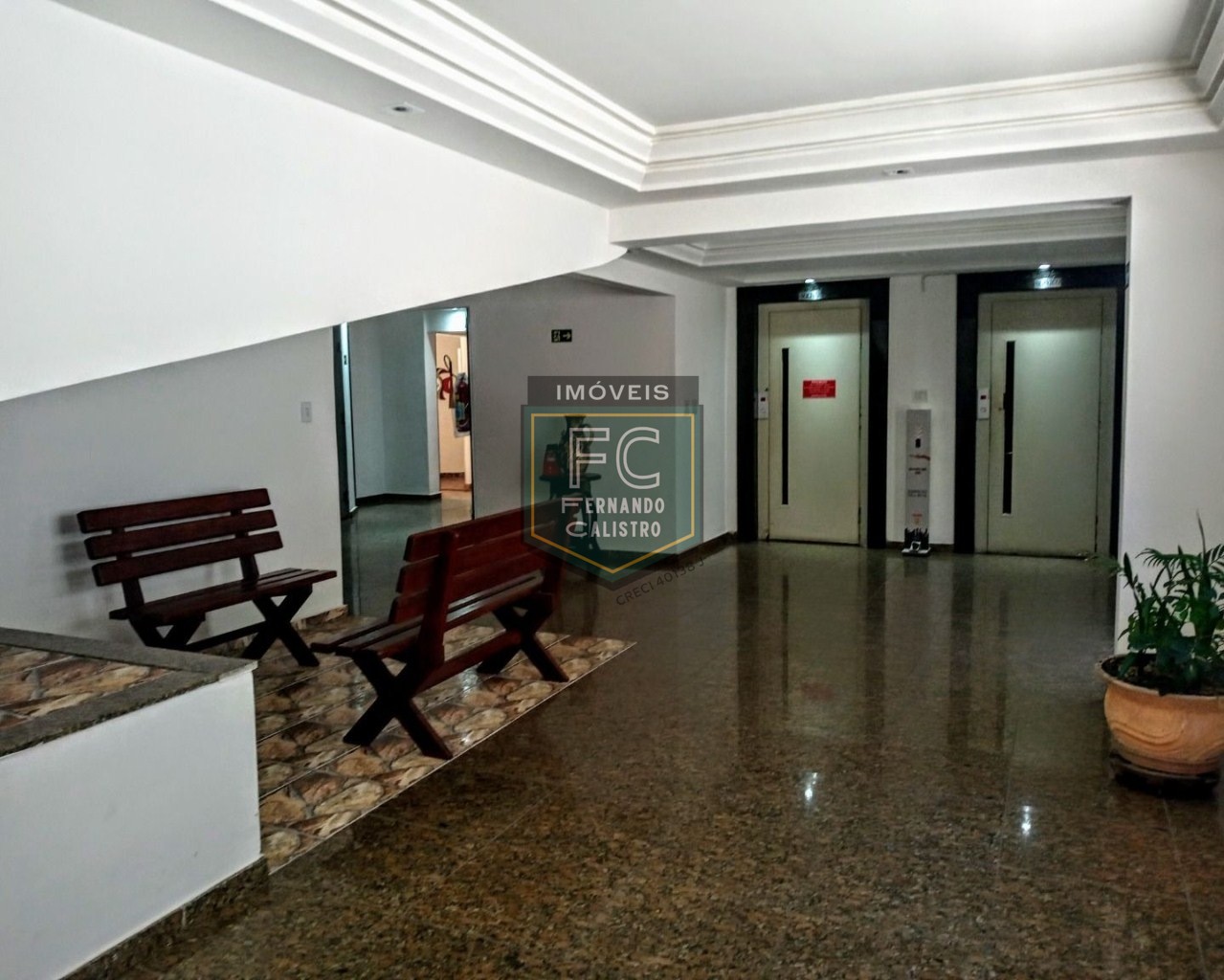 Apartamento alto padrão 2 dormitórios (1 suíte) 82m², varanda de frente, financ. Bancário / direto / permuta, perto da praia, vera cruz, mongaguá sp