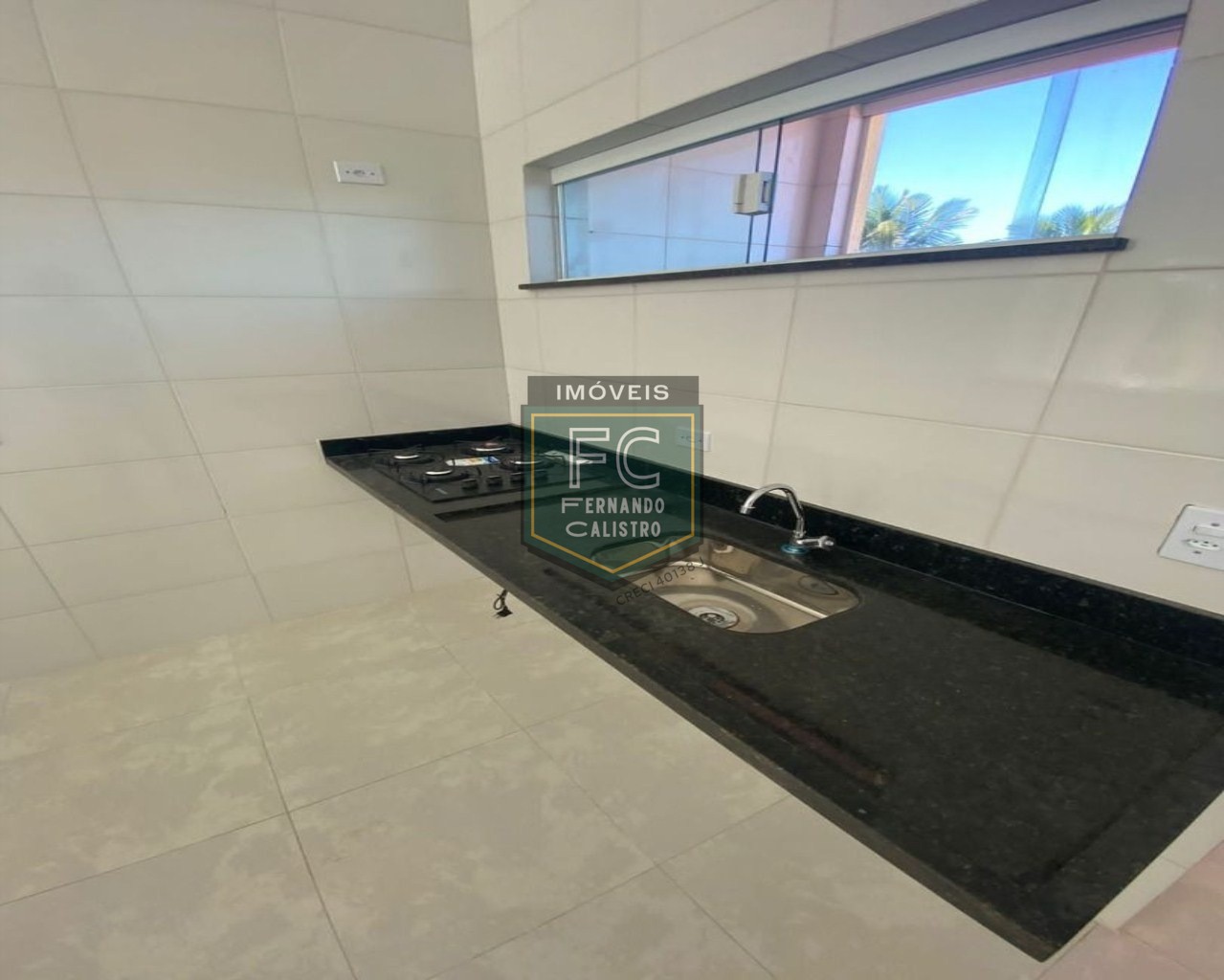 Casas novas alto padrão a 250 mts da praia c/ piscina e chur