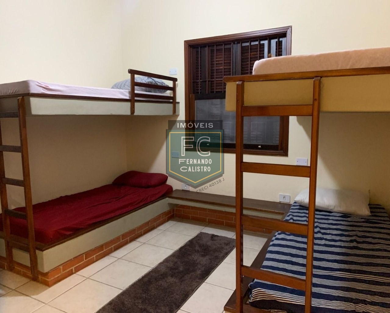 Casa isolada, alto padrão, 3 dormitórios(1suíte), 3 vagas para auto, lazer completo, localização privilegiada bairro flórida, praia grande/sp