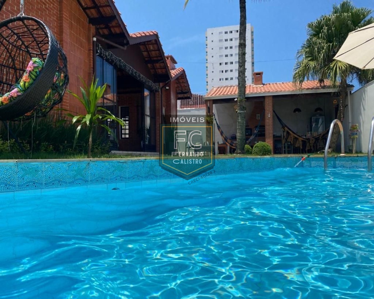 Casa isolada, alto padrão, 3 dormitórios(1suíte), 3 vagas para auto, lazer completo, localização privilegiada bairro flórida, praia grande/sp