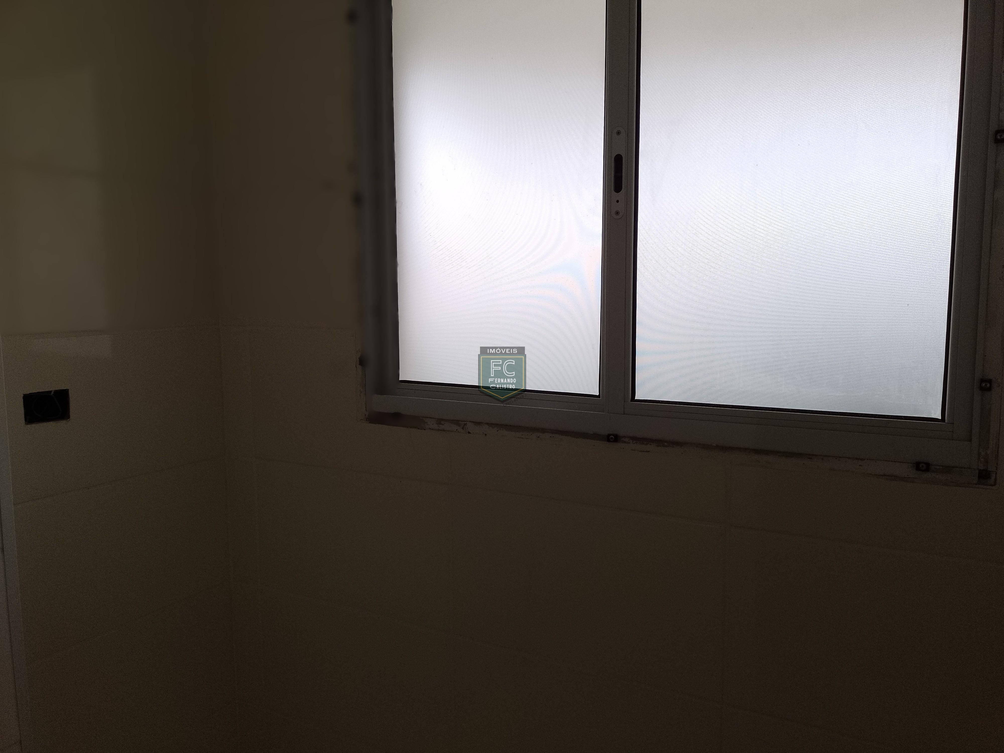 Apartamento 2 dormitórios (1 suíte) andar alto, varanda gourmet c/ vista p/ o mar, condomínio lazer completo frente ao mar, v. Atlântica, mongaguá sp