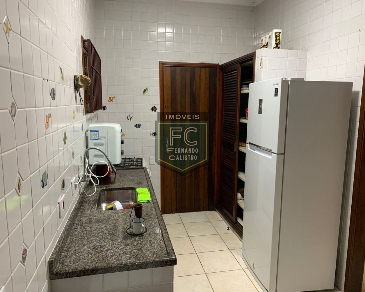 Casa isolada, alto padrão, 3 dormitórios(1suíte), 3 vagas para auto, lazer completo, localização privilegiada bairro flórida, praia grande/sp