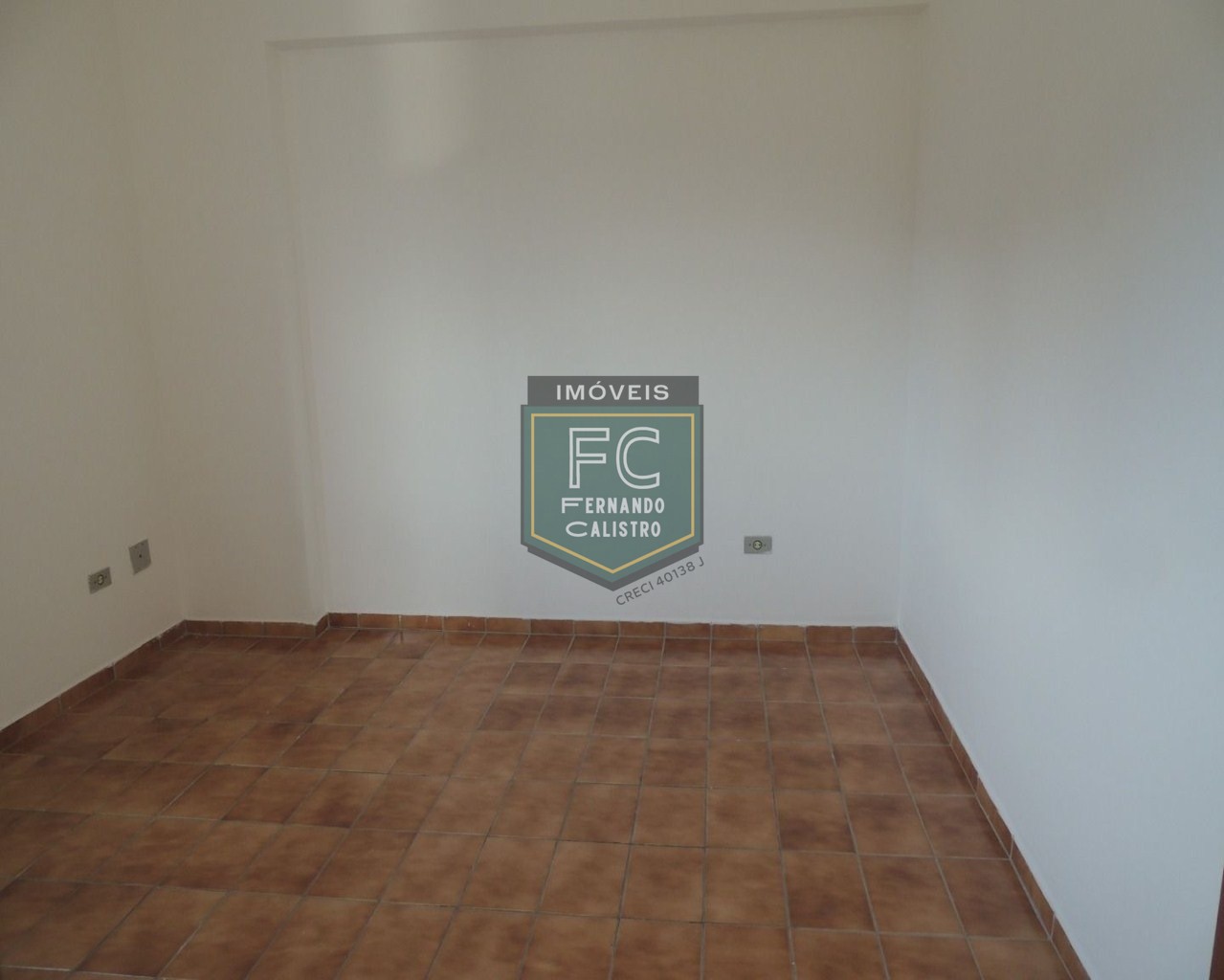 Apartamento alto padrão 2 dormitórios (1 suíte) 82m², varanda de frente, financ. Bancário / direto / permuta, perto da praia, vera cruz, mongaguá sp