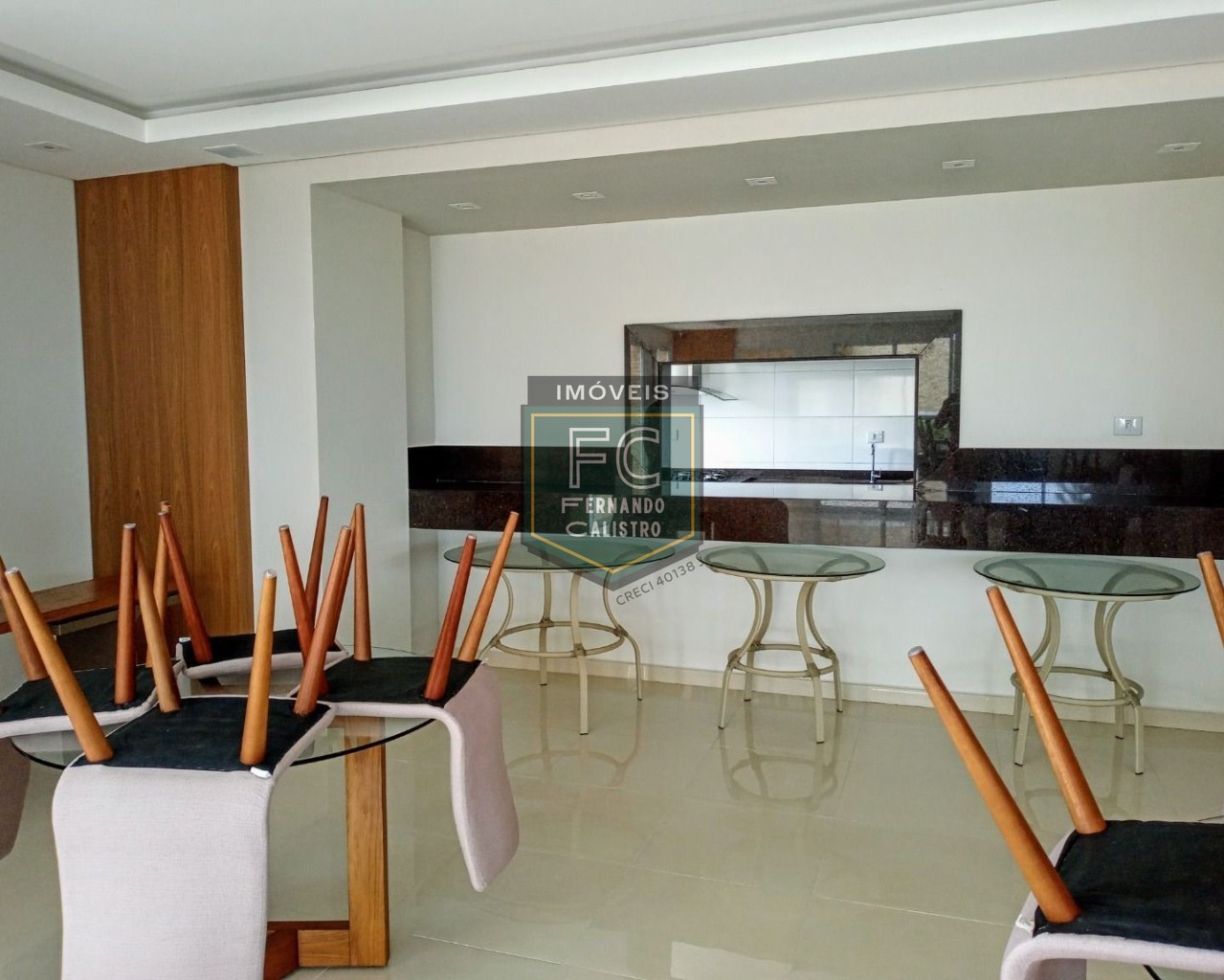 Apartamento altíssimo padrão 2 dormitórios (1 suíte) 80m² varanda gourmet c/ vista mar, financia banco / direto, local nobre, jd aguapeú, mongaguá sp