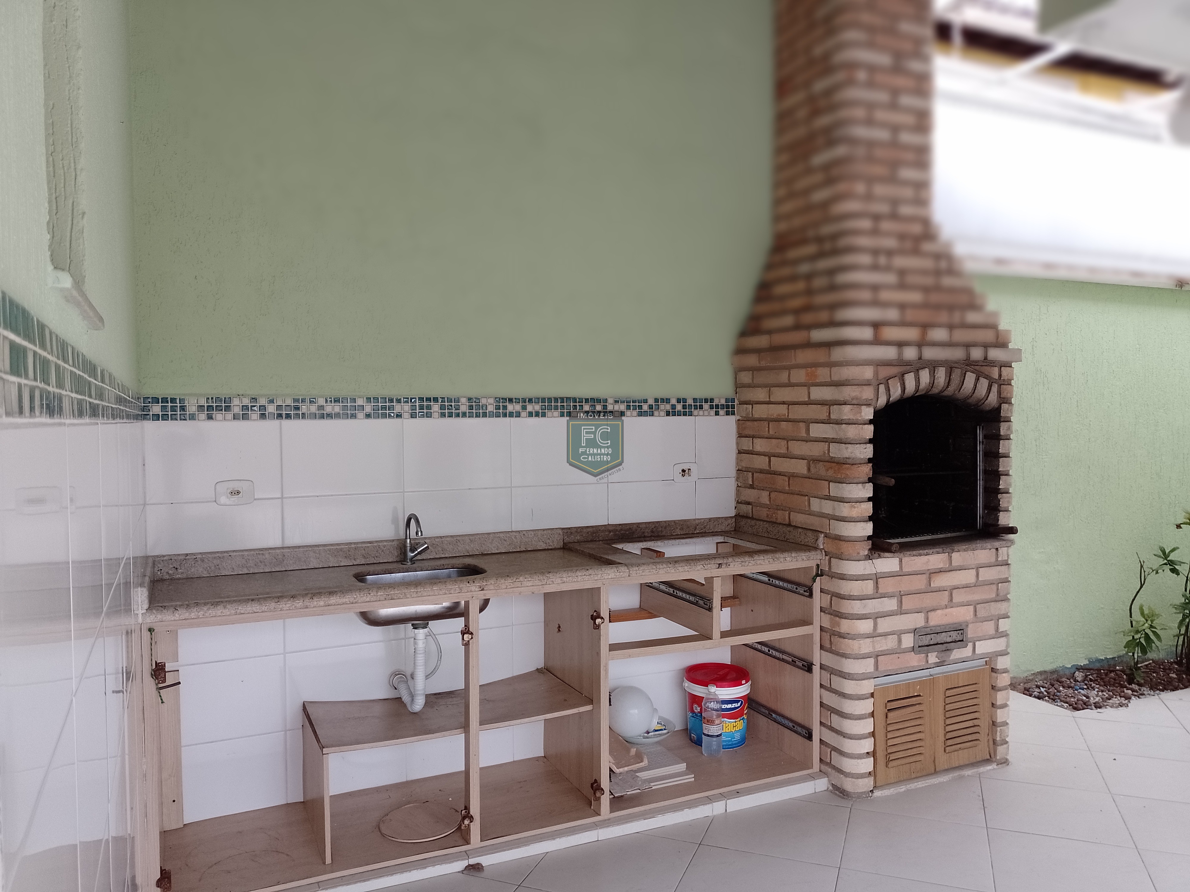 Casa térrea isolada 3 dormitórios (2 suítes) + dorm. Serviço, 318,5m² área total, piscina, espaço gourmet, z. Militar, bal. Flórida, praia grande sp