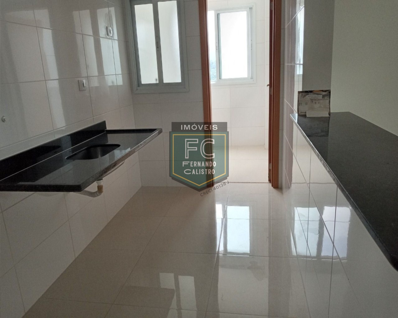 Apartamento altíssimo padrão 2 dormitórios (1 suíte) 80m² varanda gourmet c/ vista mar, financia banco / direto, local nobre, jd aguapeú, mongaguá sp