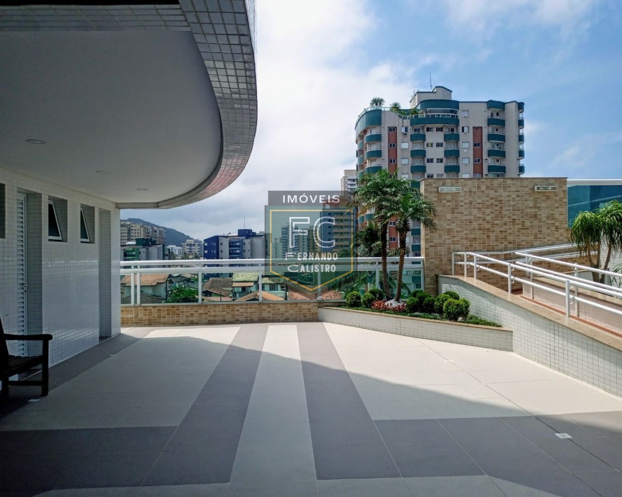 Apartamento altíssimo padrão 2 dormitórios (1 suíte) 80m² varanda gourmet c/ vista mar, financia banco / direto, local nobre, jd aguapeú, mongaguá sp