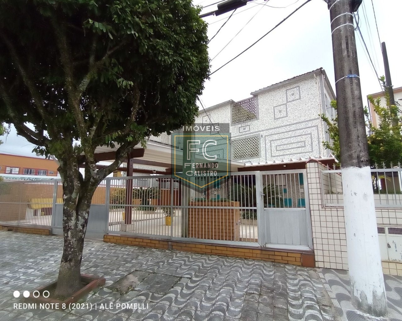 Kitnet térreo, reformado, mobiliado, 1 vaga, 350 mts da prai