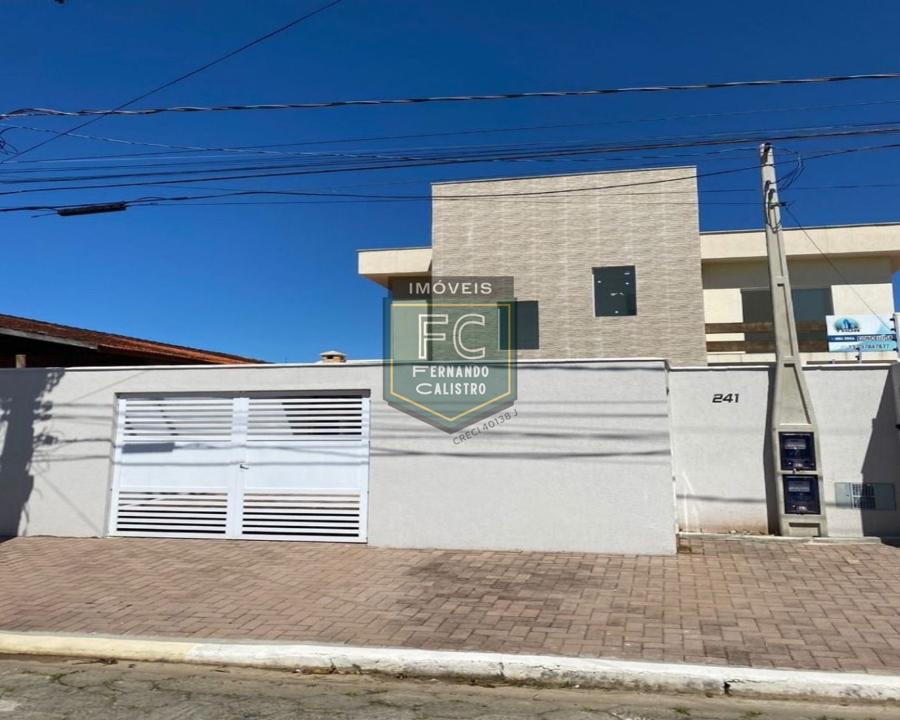Casas novas alto padrão a 250 mts da praia c/ piscina e chur