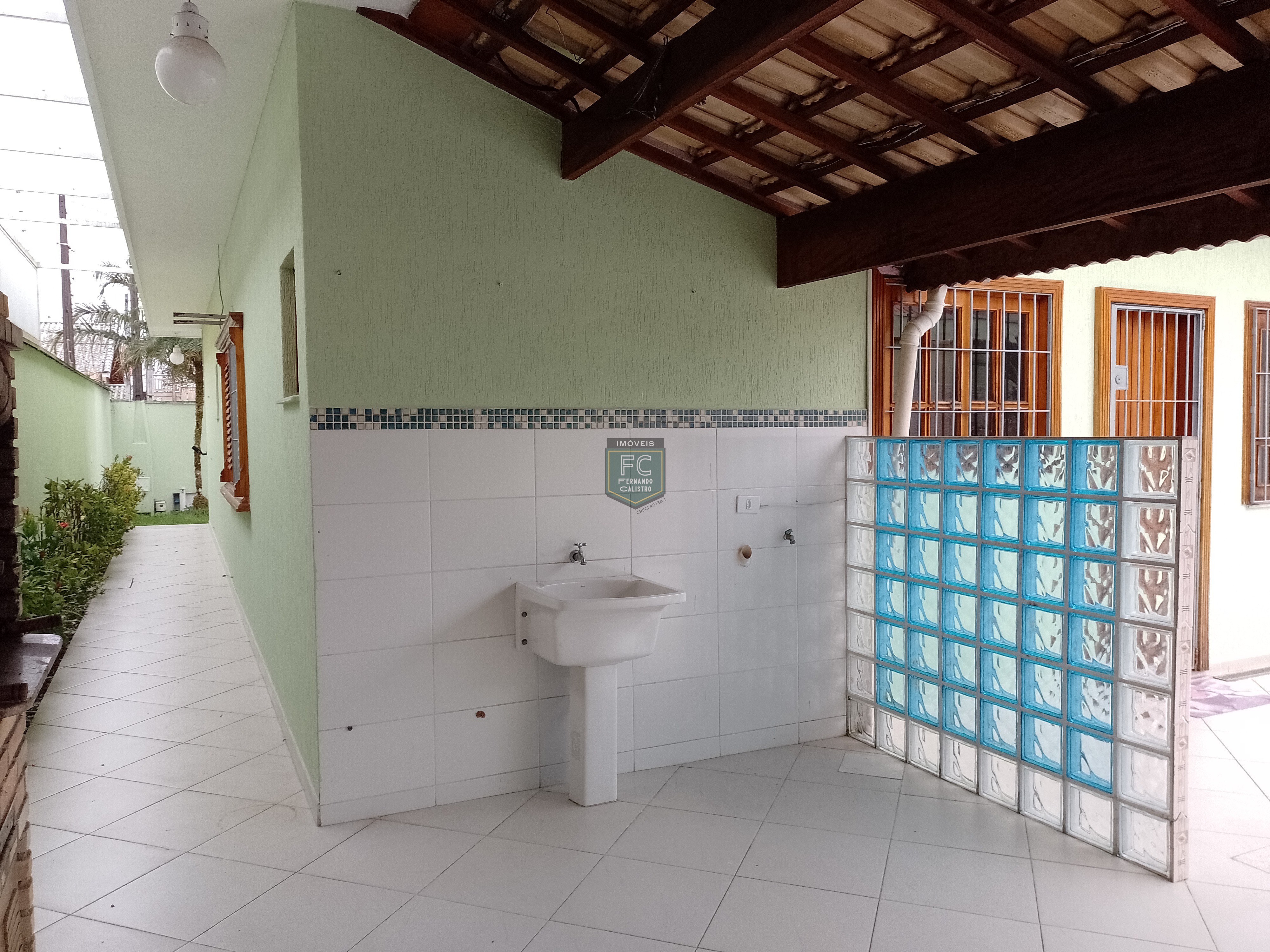 Casa térrea isolada 3 dormitórios (2 suítes) + dorm. Serviço, 318,5m² área total, piscina, espaço gourmet, z. Militar, bal. Flórida, praia grande sp