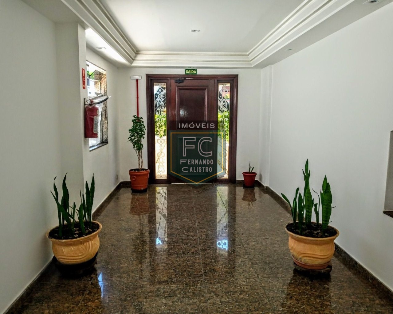 Apartamento alto padrão 2 dormitórios (1 suíte) 82m², varanda de frente, financ. Bancário / direto / permuta, perto da praia, vera cruz, mongaguá sp