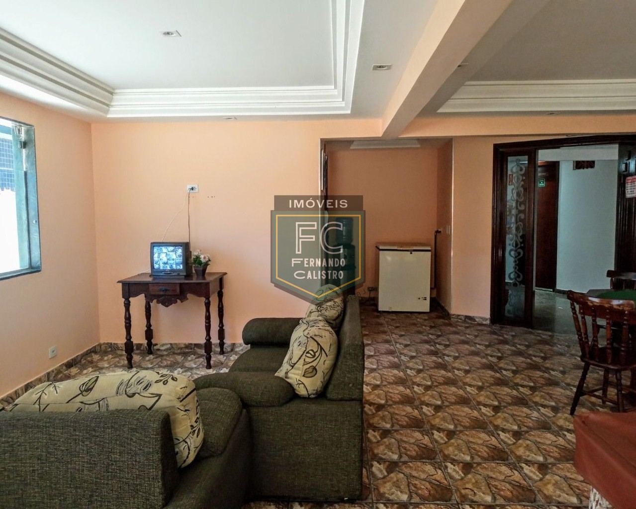 Apartamento alto padrão 2 dormitórios (1 suíte) 82m², varanda de frente, financ. Bancário / direto / permuta, perto da praia, vera cruz, mongaguá sp