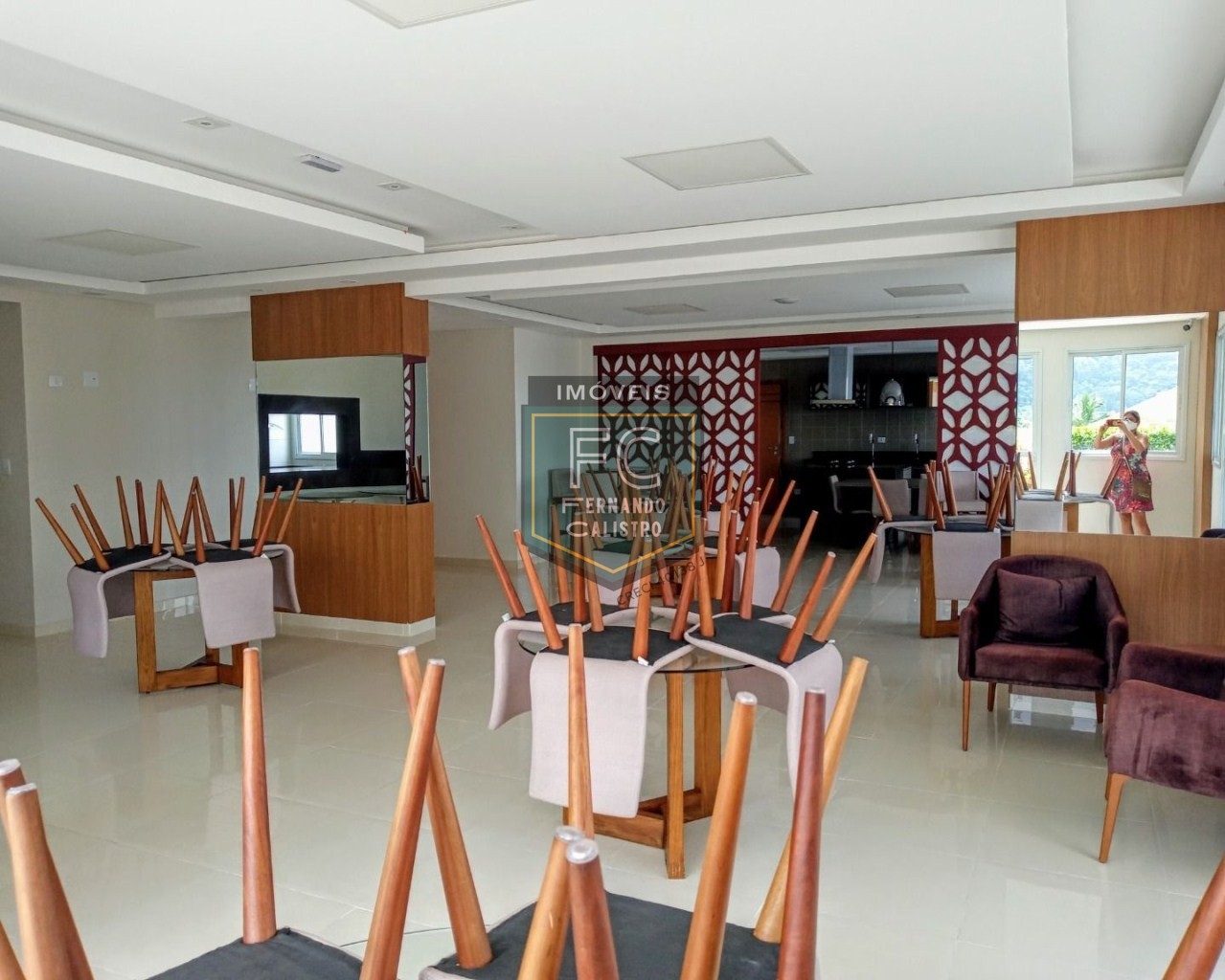 Apartamento altíssimo padrão 2 dormitórios (1 suíte) 80m² varanda gourmet c/ vista mar, financia banco / direto, local nobre, jd aguapeú, mongaguá sp