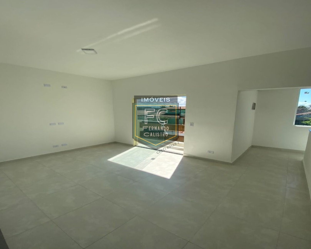 Casas novas alto padrão a 250 mts da praia c/ piscina e chur