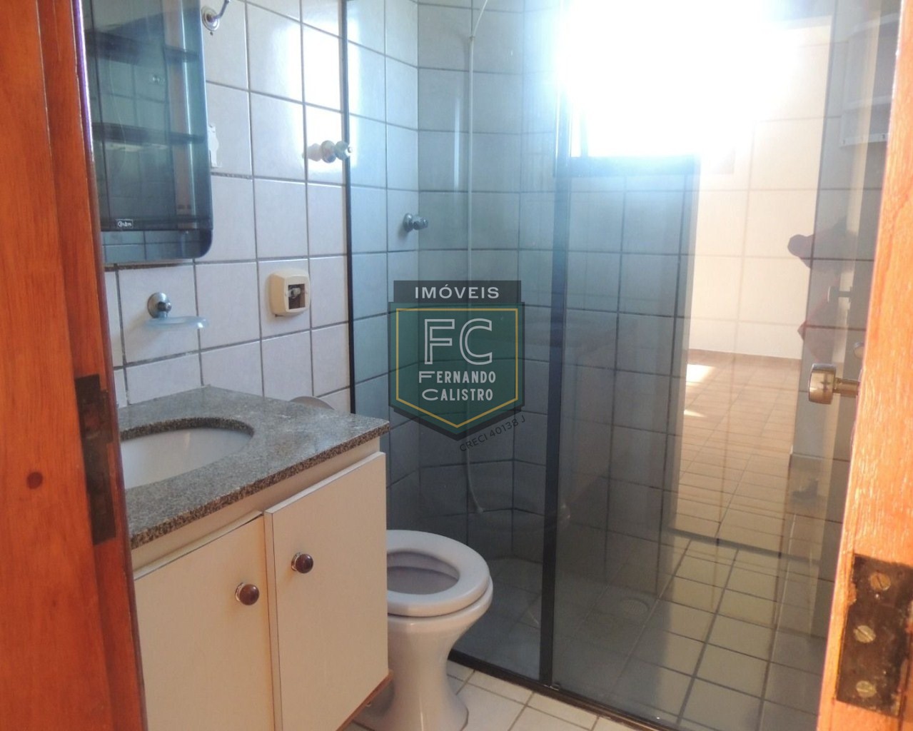 Apartamento alto padrão 2 dormitórios (1 suíte) 82m², varanda de frente, financ. Bancário / direto / permuta, perto da praia, vera cruz, mongaguá sp