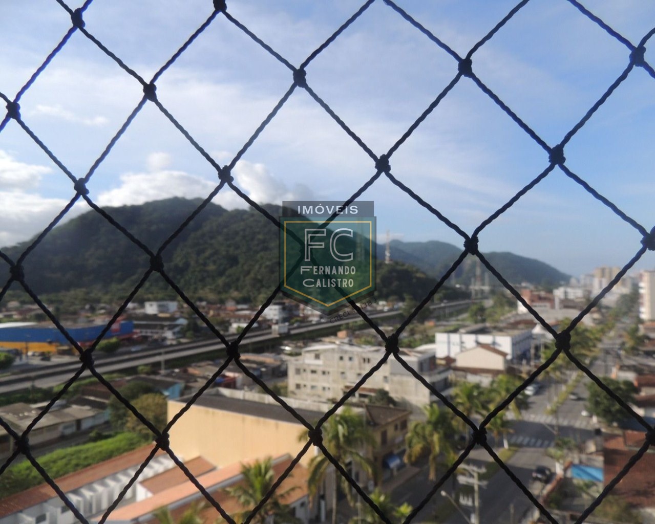 Apartamento alto padrão 2 dormitórios (1 suíte) 82m², varanda de frente, financ. Bancário / direto / permuta, perto da praia, vera cruz, mongaguá sp
