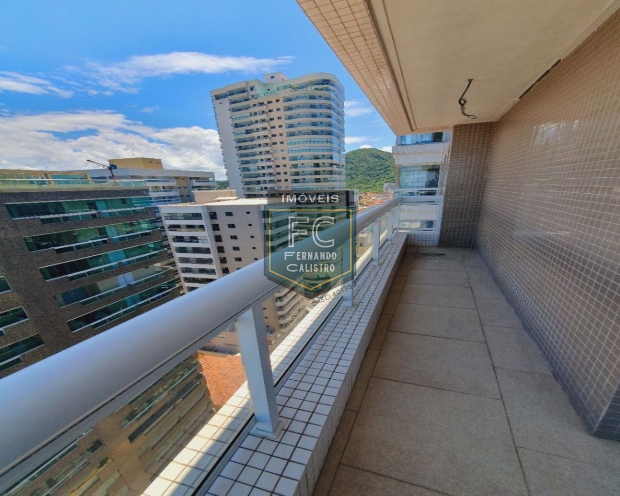Apartamento altíssimo padrão com 4 suítes (1 master), varanda gourmet, 3 vagas e elevador privativos, lazer incrível, canto do forte, praia grande/sp