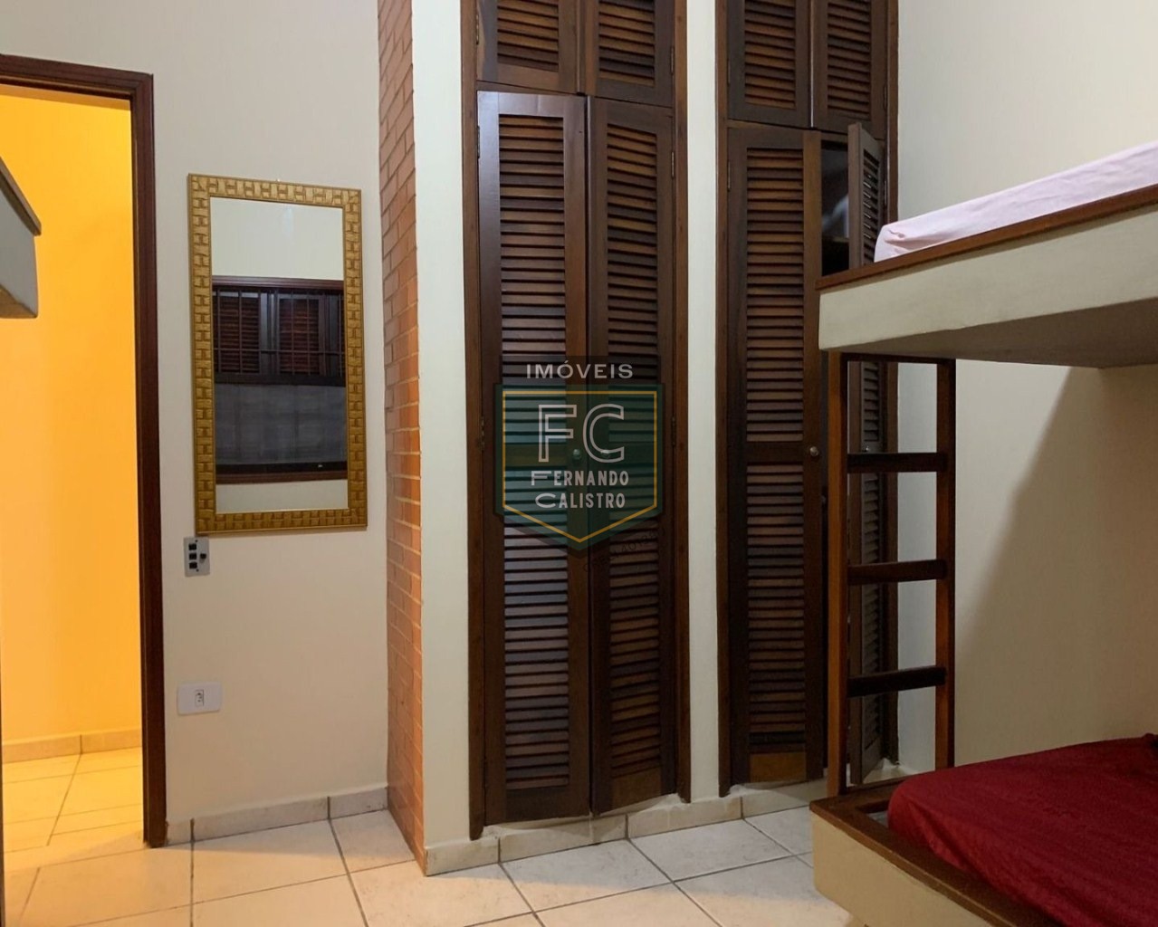 Casa isolada, alto padrão, 3 dormitórios(1suíte), 3 vagas para auto, lazer completo, localização privilegiada bairro flórida, praia grande/sp