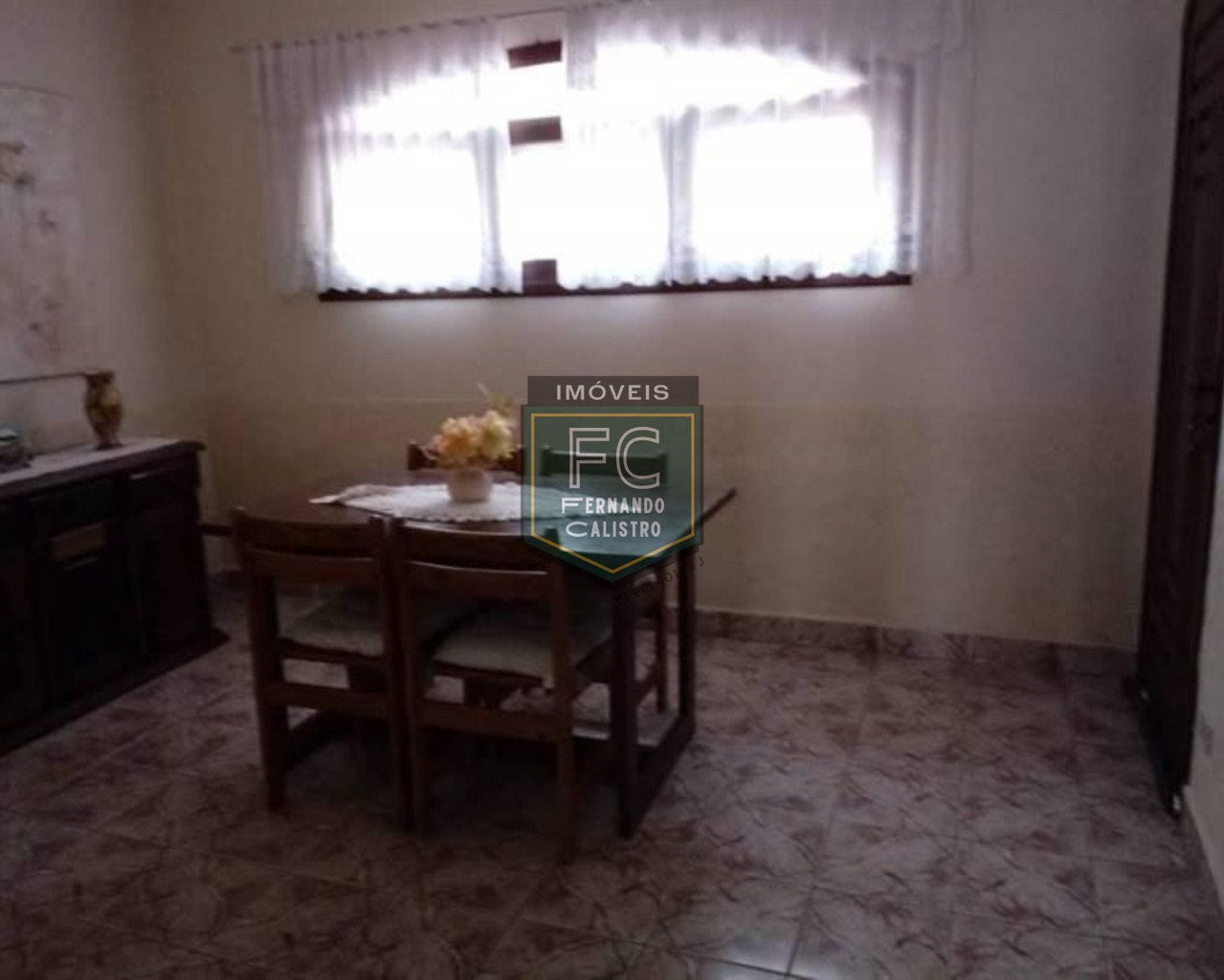 Casa terrea lote inteiro 4 dormitórios (4 suítes), 270 m², c