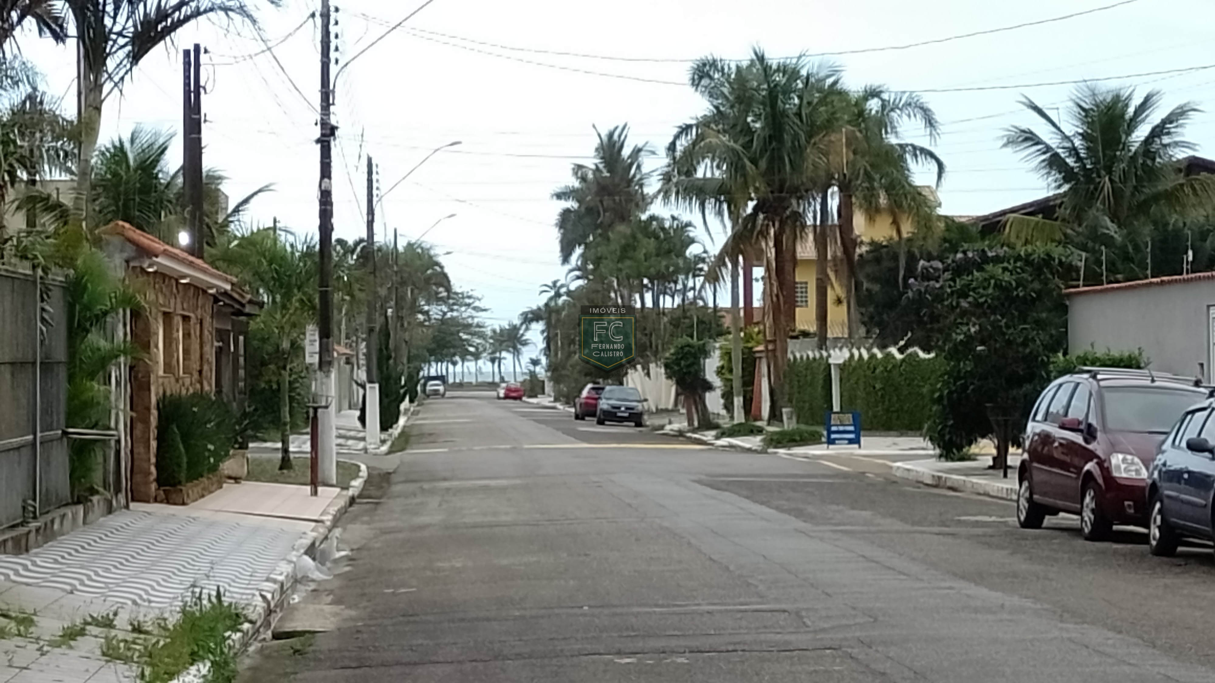 Casa térrea isolada 3 dormitórios (2 suítes) dorm. Serviço, 