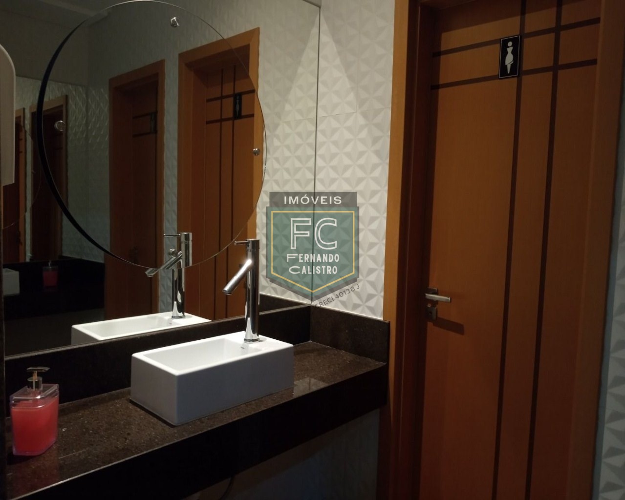 Apartamento altíssimo padrão 2 dormitórios (1 suíte) 80m² varanda gourmet c/ vista mar, financia banco / direto, local nobre, jd aguapeú, mongaguá sp