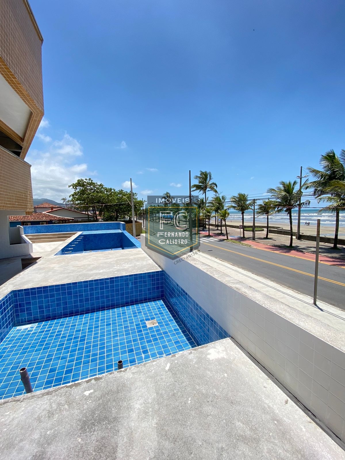 Apartamento 2 dormitórios (1 suíte) andar alto, varanda gourmet c/ vista p/ o mar, condomínio lazer completo frente ao mar, v. Atlântica, mongaguá sp