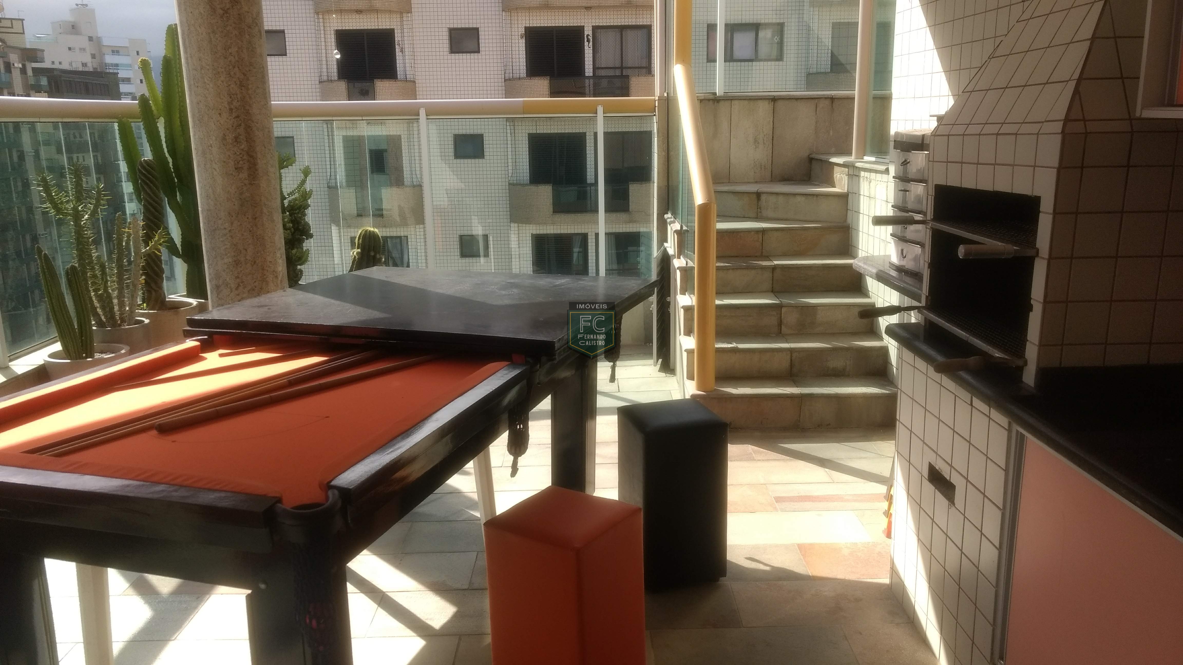 Cobertura Duplex Mobiliada 3 Dormitórios (2 suítes) Vista para o Mar, Piscina e Área Gourmet Privativa, 100 mts da praia, TUPI, Praia Grande /SP