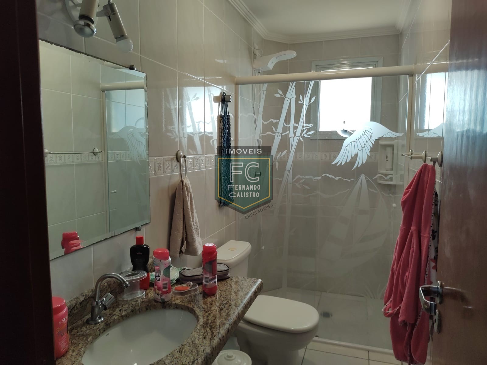 Apartamento alto padrão 3 suítes, vista para o mar, 2 varand