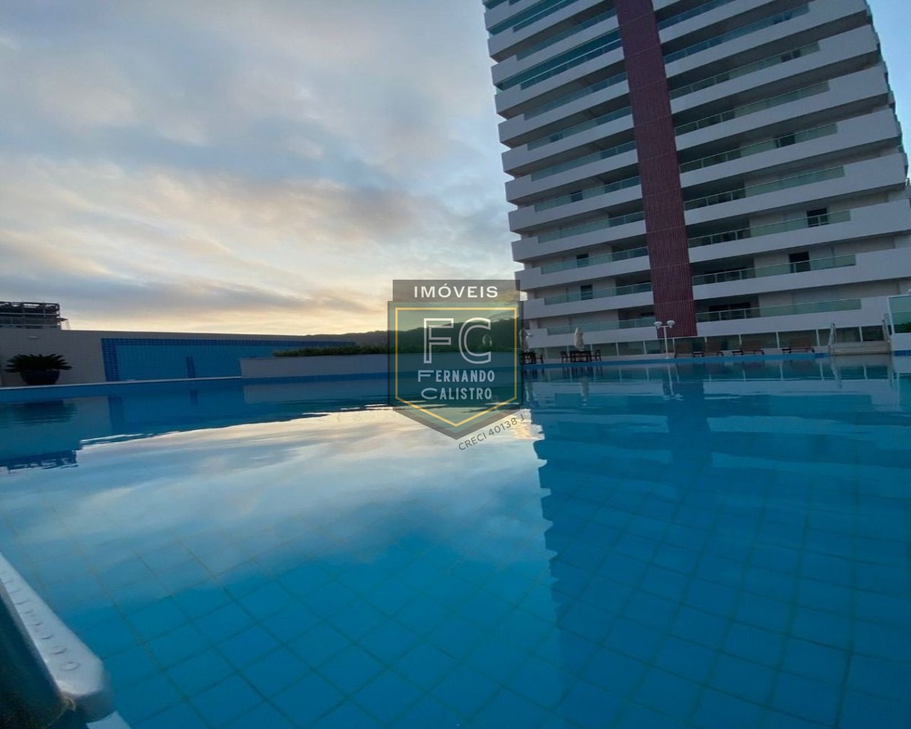 Apartamento novo andar alto, pronto, varanda gourmet c/ vista p/ o mar, 2 dormitórios (1 suíte), piso laminado, local nobre, jd. Luciana, mongaguá-sp