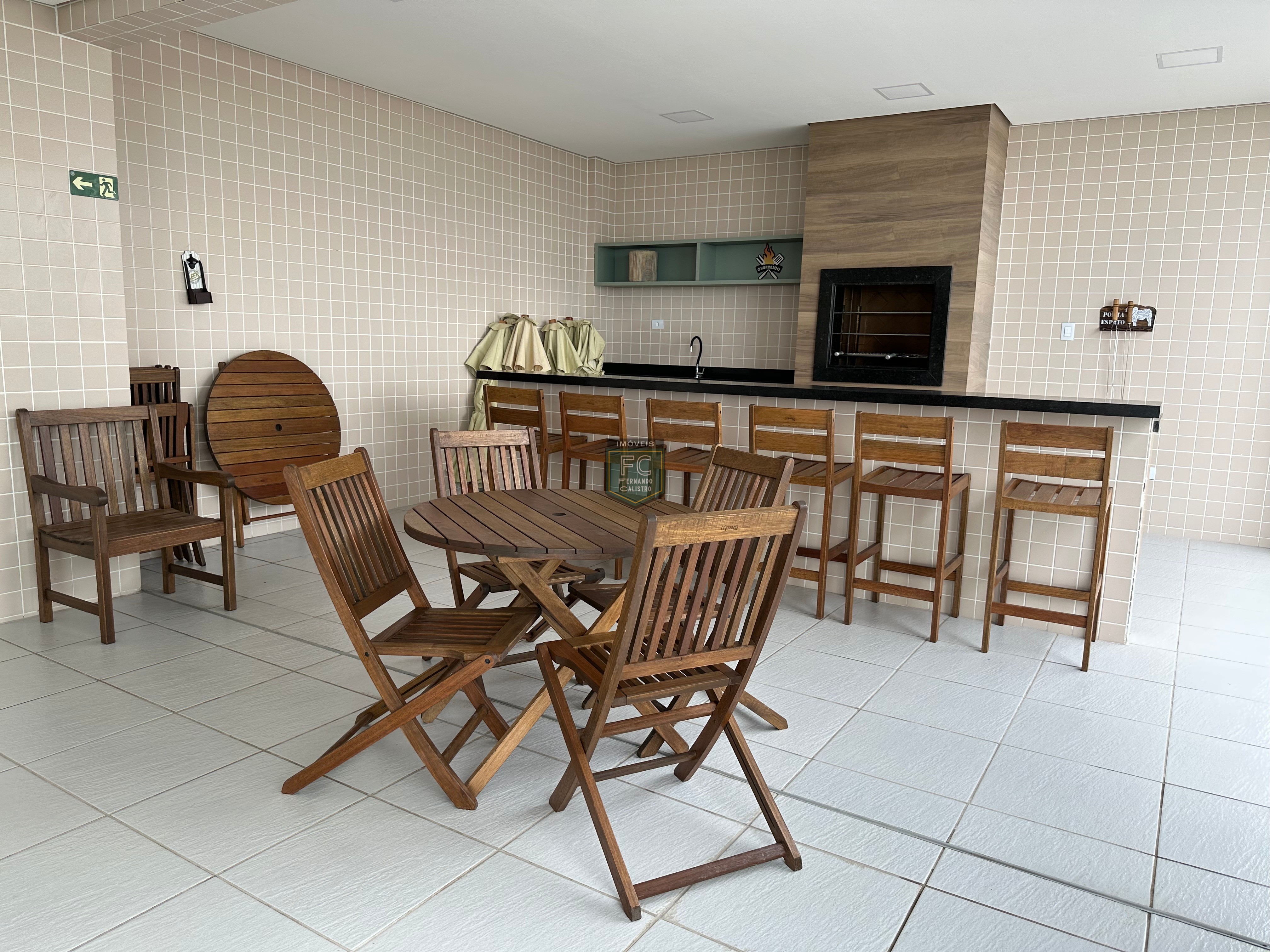 Apartamento novo andar alto, pronto, varanda gourmet c/ vista p/ o mar, 2 dormitórios (1 suíte), piso laminado, local nobre, jd. Luciana, mongaguá-sp