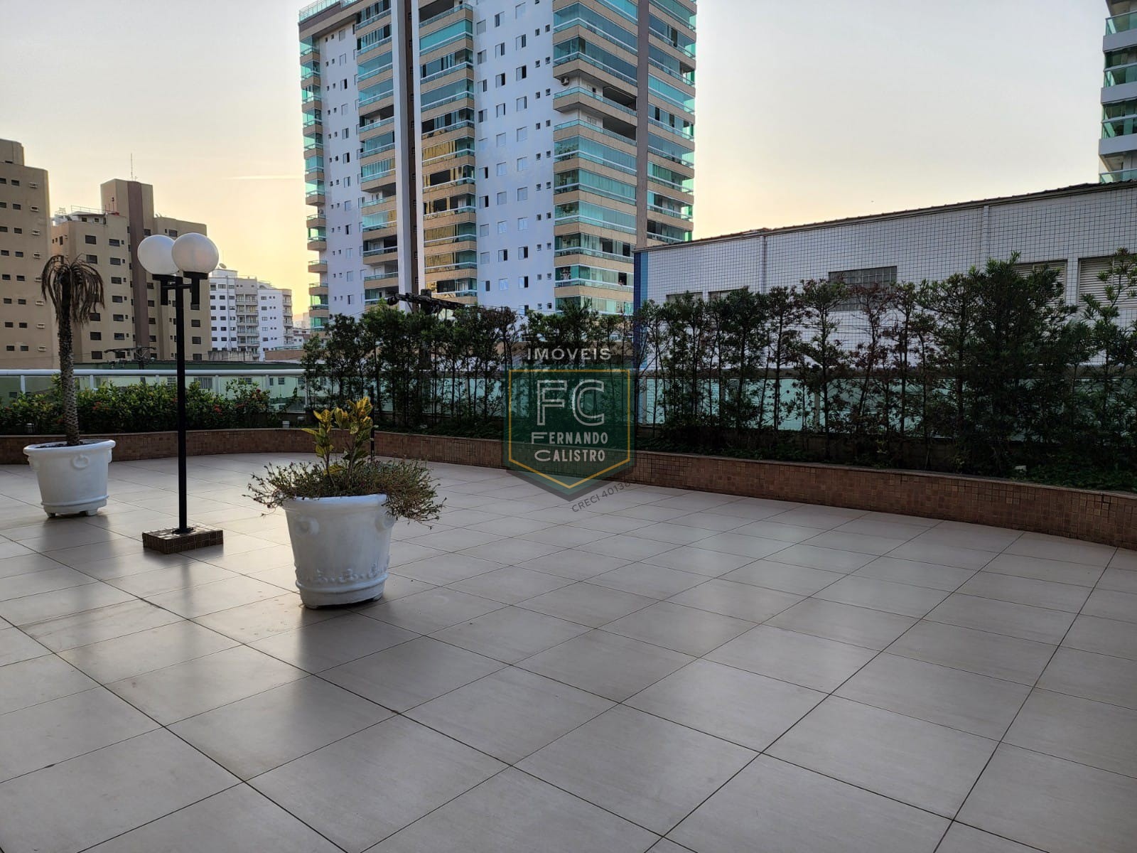 Apartamento altíssimo padrão 3 suítes, varanda envidraçada c