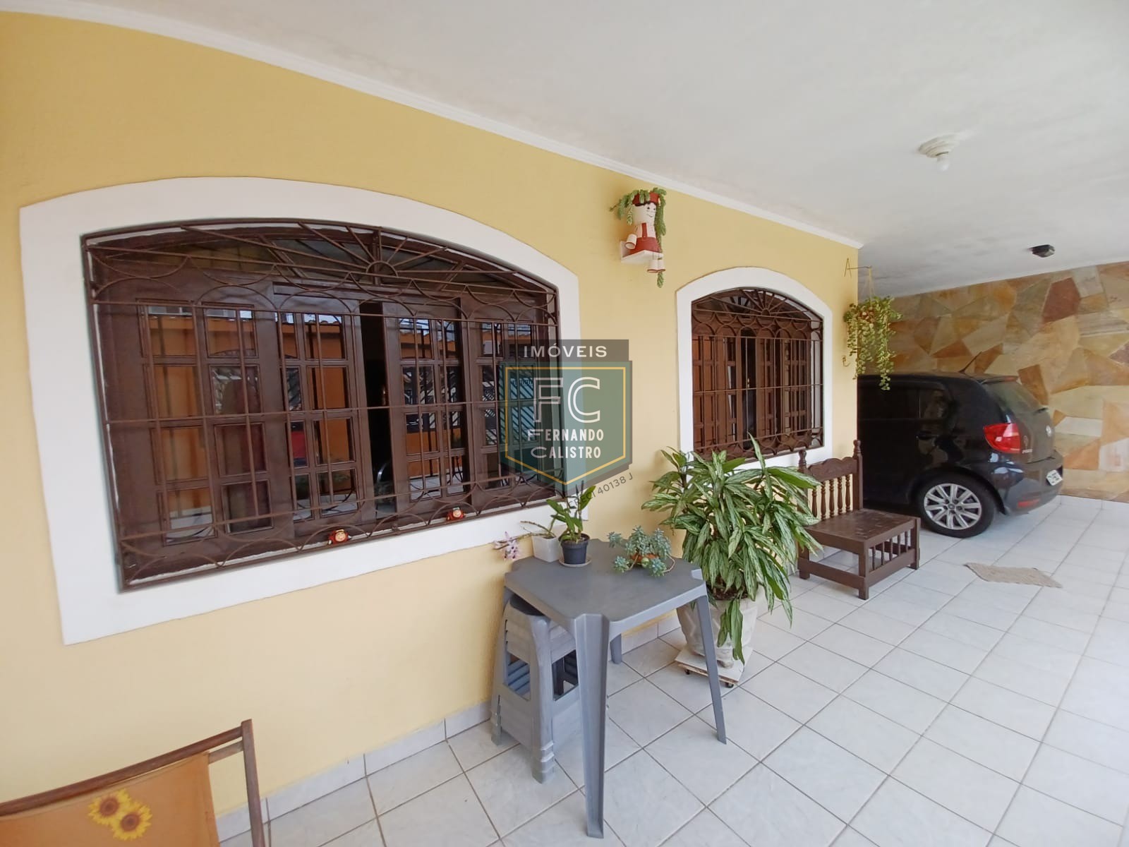 Casa Isolada Lote Inteiro 3 Dormitórios (1 Suíte) + Edícula, Área Gourmet c/ Churrasqueira, 4 Vagas, 160 m² Á. Construída, Caiçara, Praia Grande SP