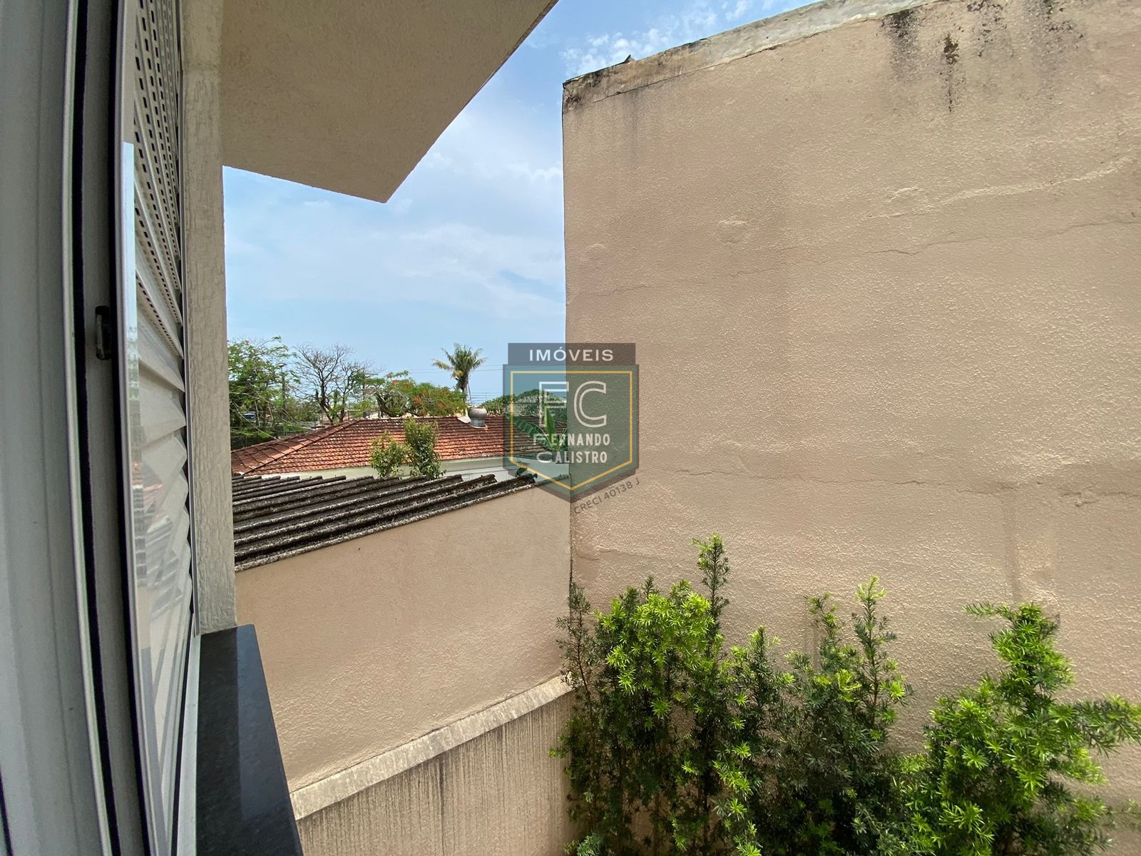 Espaçoso sobrado altissimo padrão 4 dormitórios (2 suítes), 165 m², piscina, área gourmet completa, 4 vagas, local nobre e valorizado, flórida, pg/sp