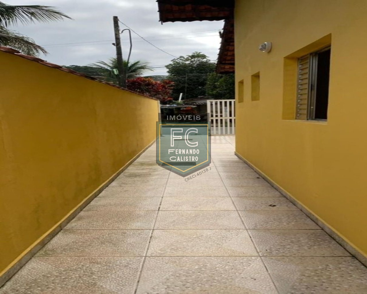 Casa nova individual com 2 dormitórios (1 suíte) 60 m², proxima à avenida, 500 mts da praia, à venda por R$ 240.000 - solemar - praia grande/sp.
